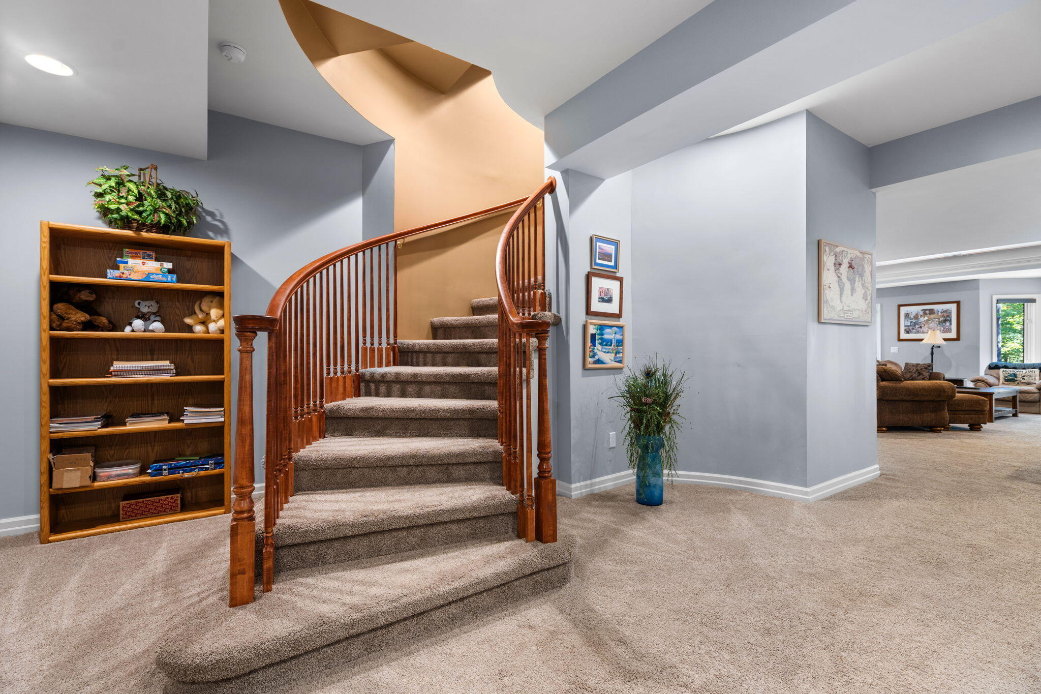 7203 River Ridge Court