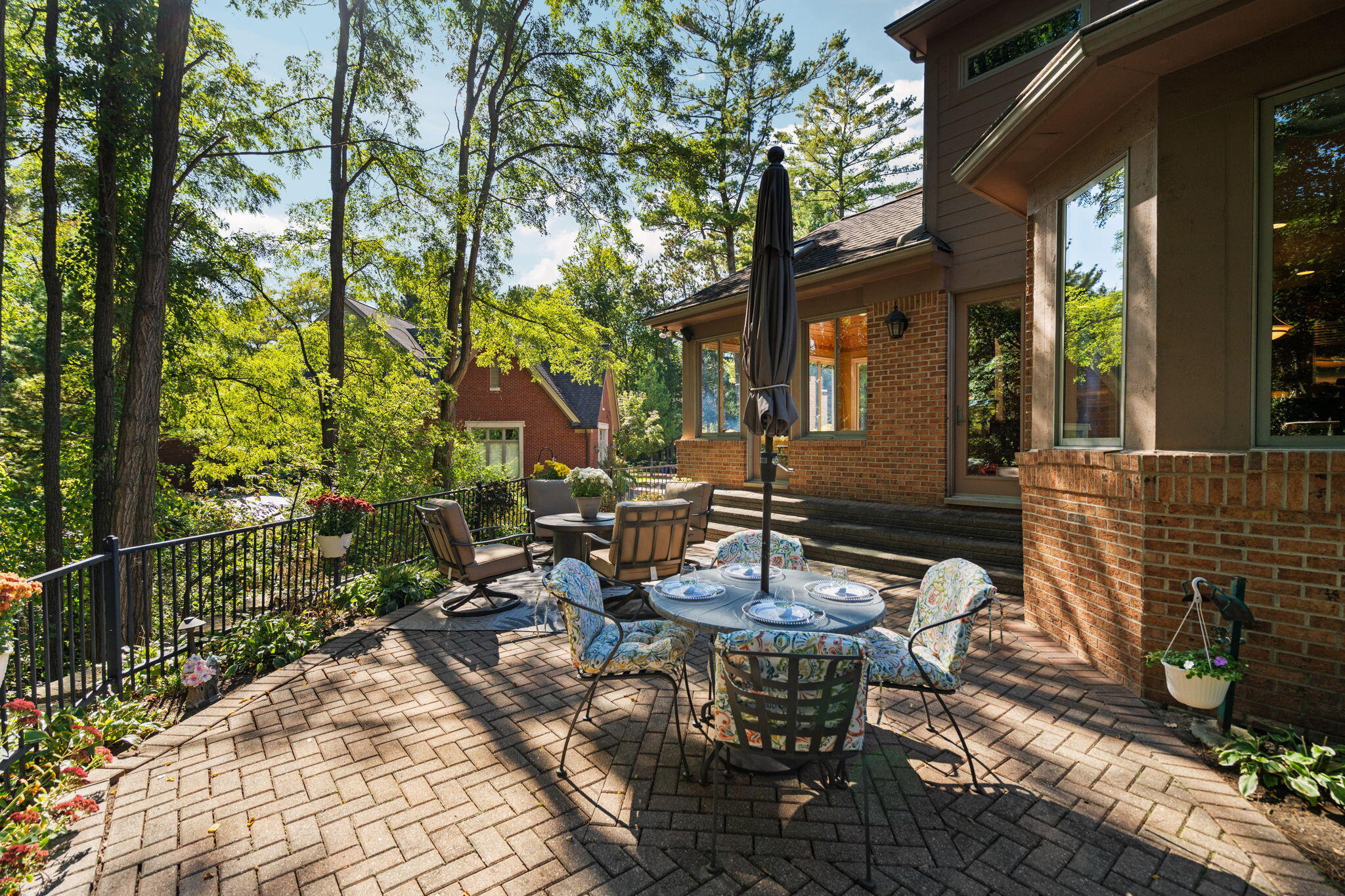 7203 River Ridge Court