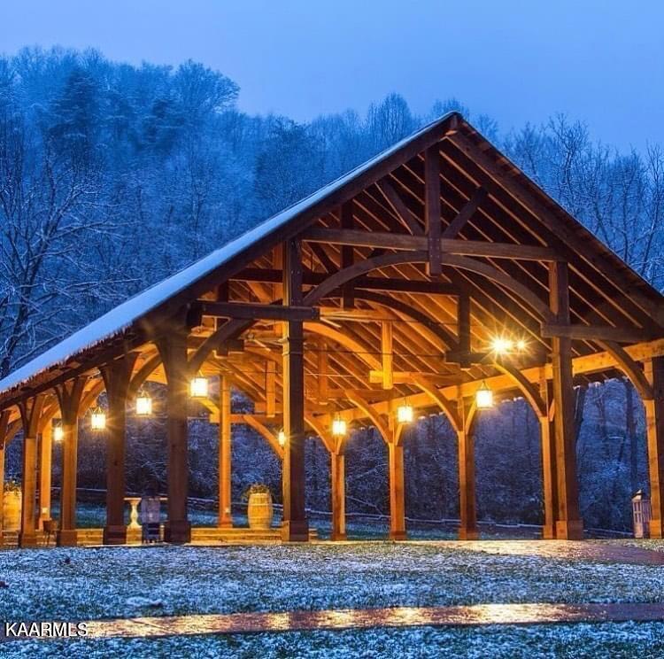 801 & 805 Hardin Lane