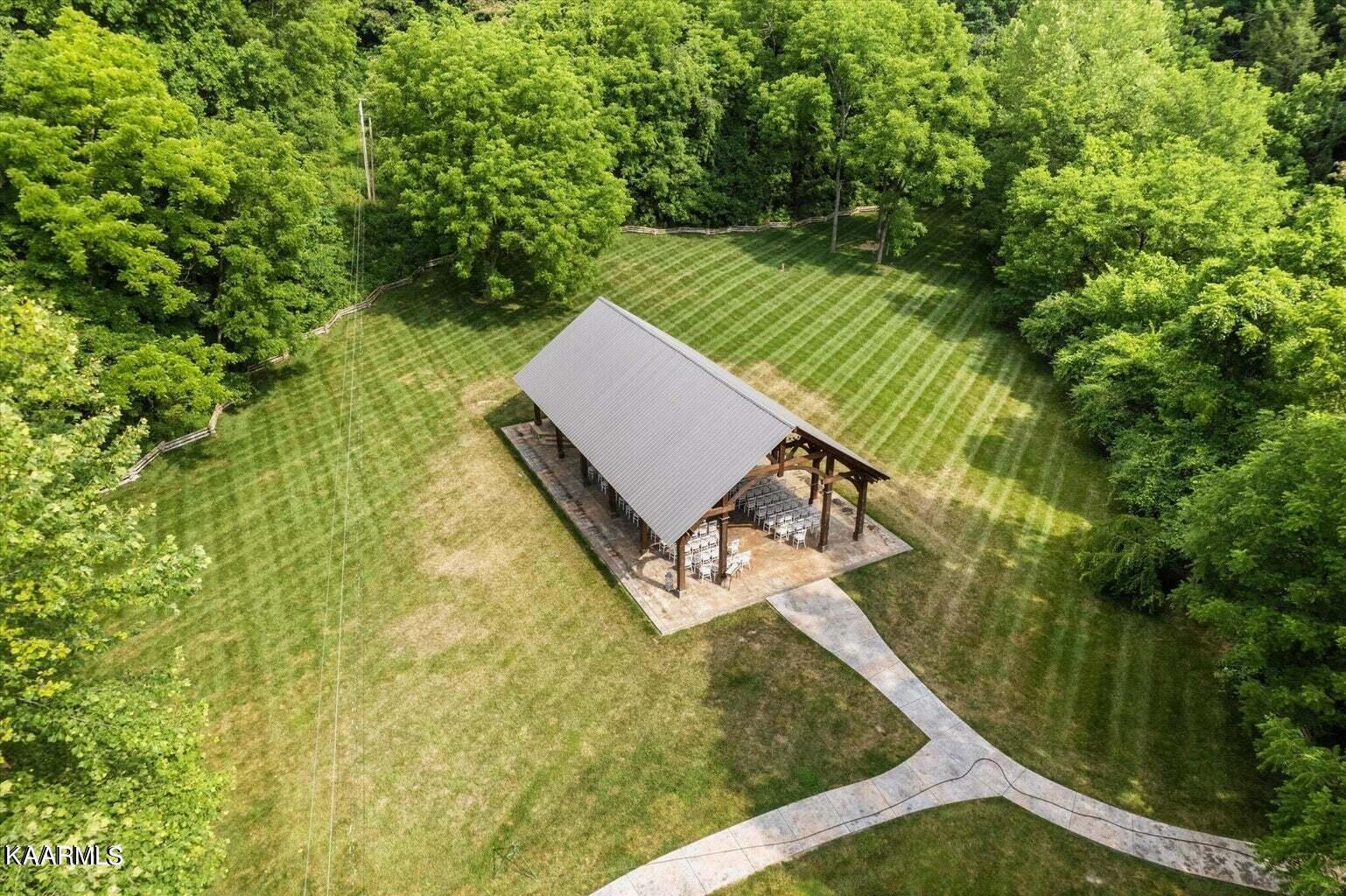 801 & 805 Hardin Lane