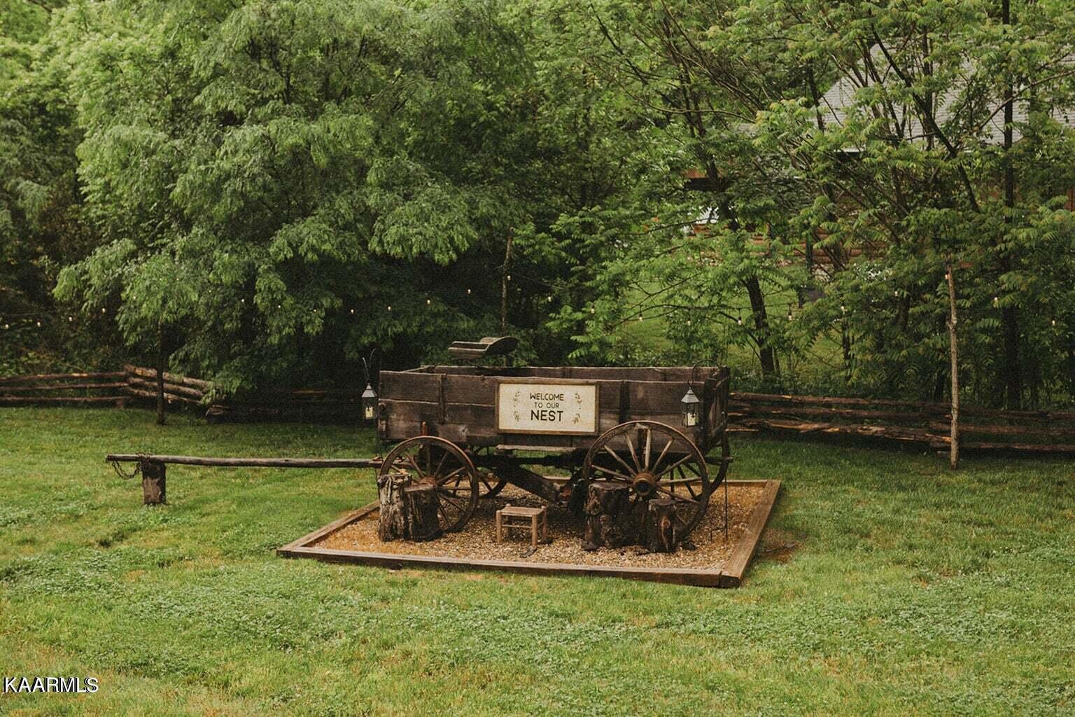 801 & 805 Hardin Lane