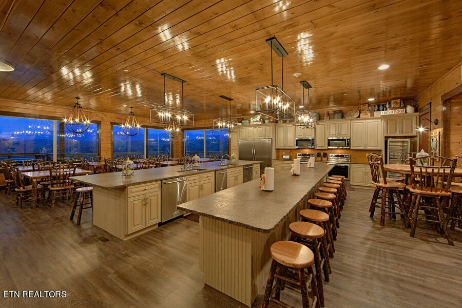 2006 Thistle Thorn Tr