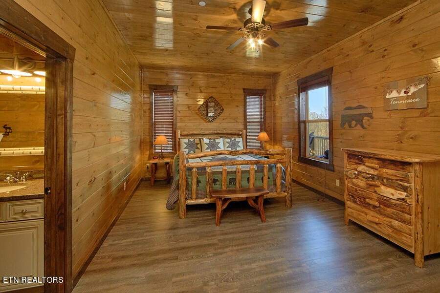 2006 Thistle Thorn Tr