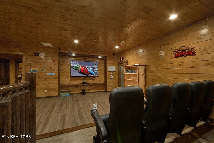 2006 Thistle Thorn Tr