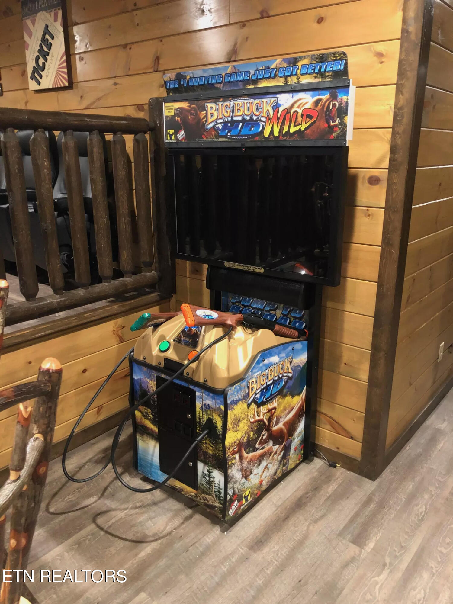 2006 Thistle Thorn Tr