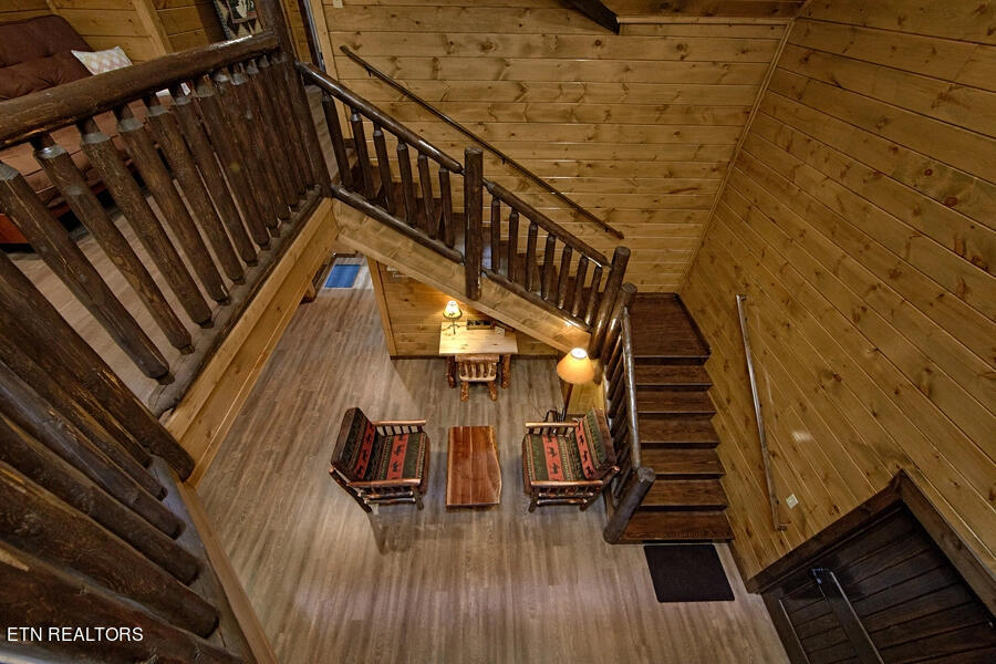 2006 Thistle Thorn Tr