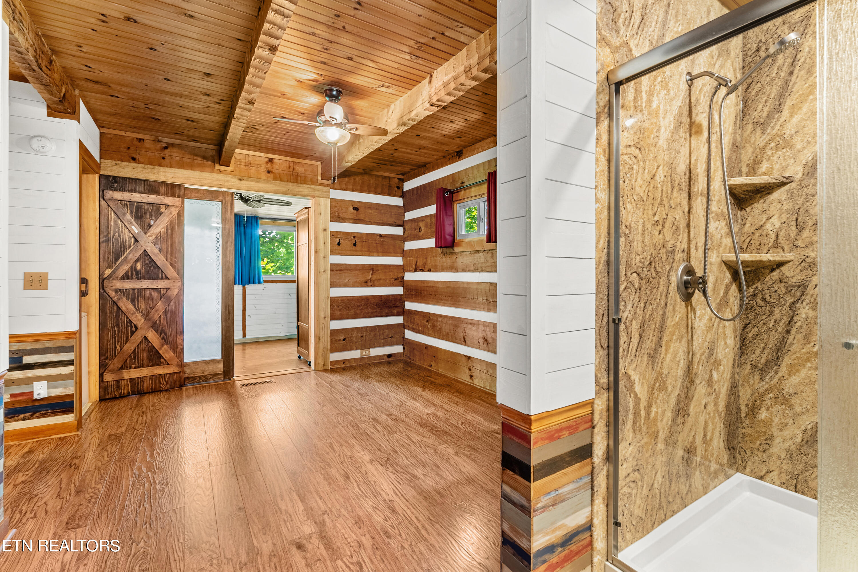 1810 Ridgecrest Drive