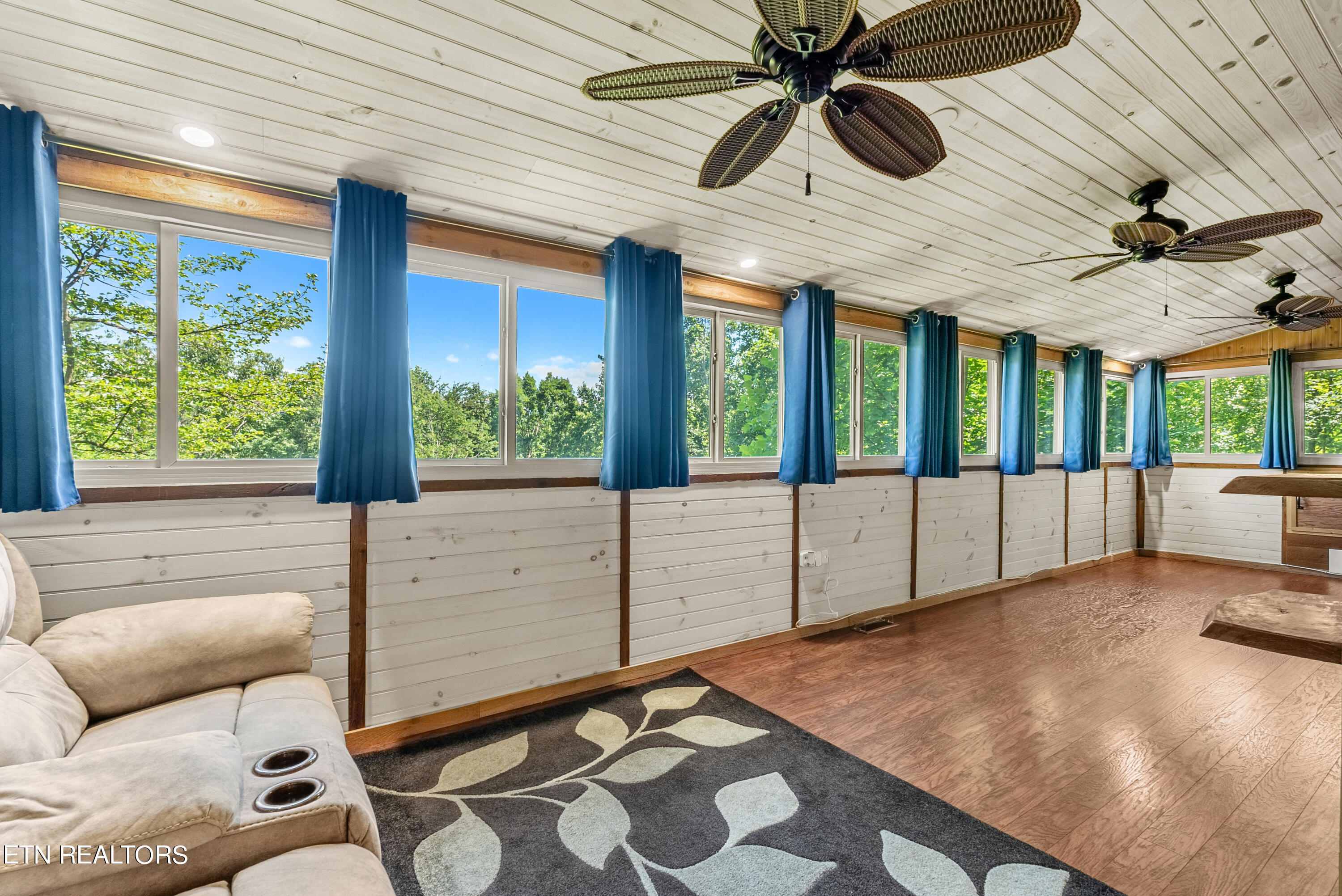 1810 Ridgecrest Drive