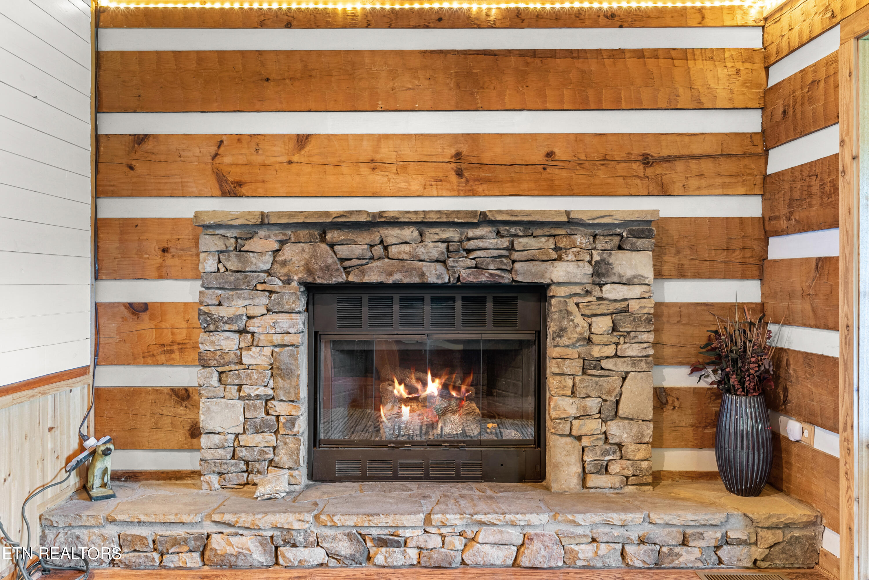 1810 Ridgecrest Drive