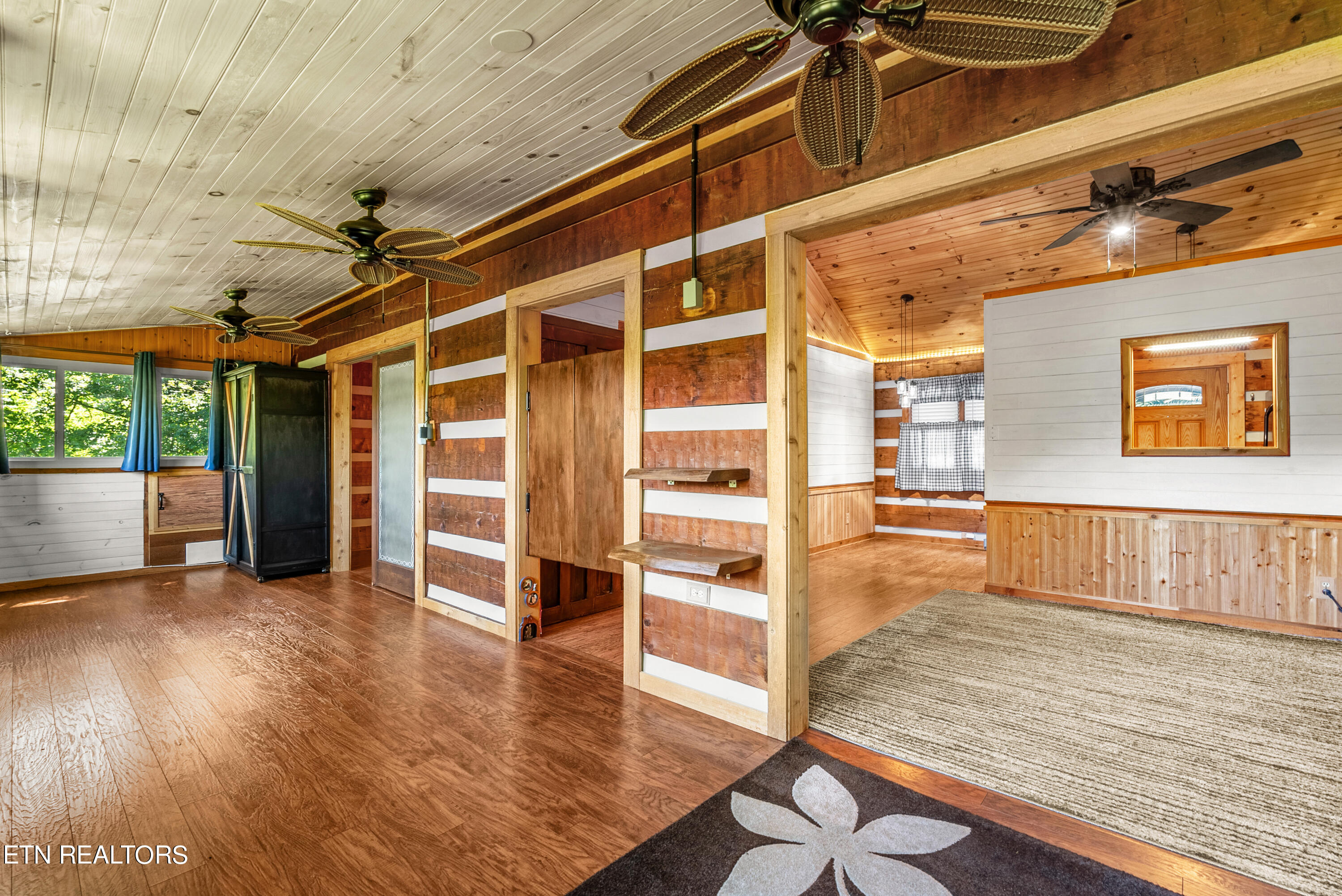 1810 Ridgecrest Drive