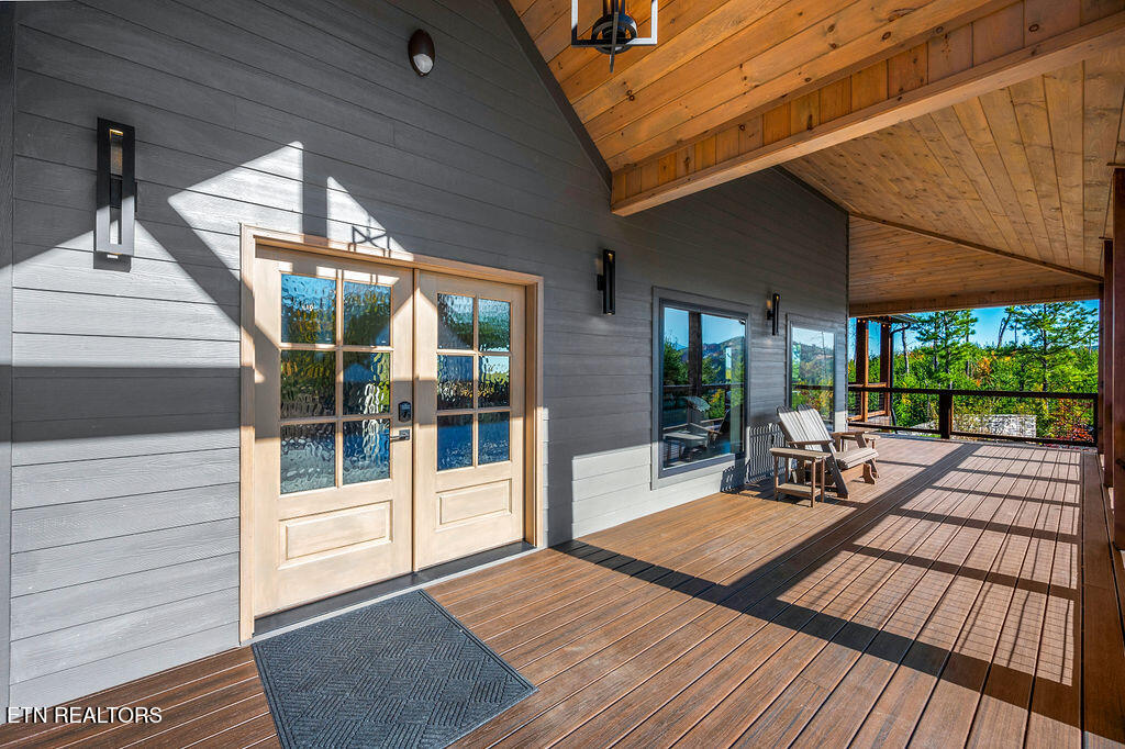 719 Pinecrest Ct Court