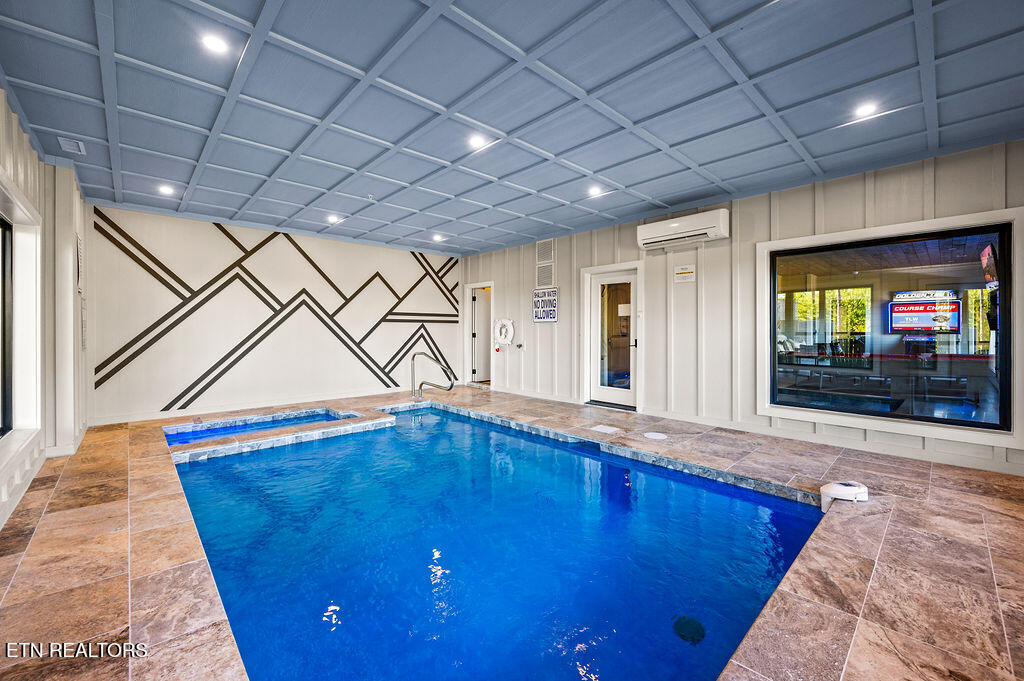 719 Pinecrest Ct Court