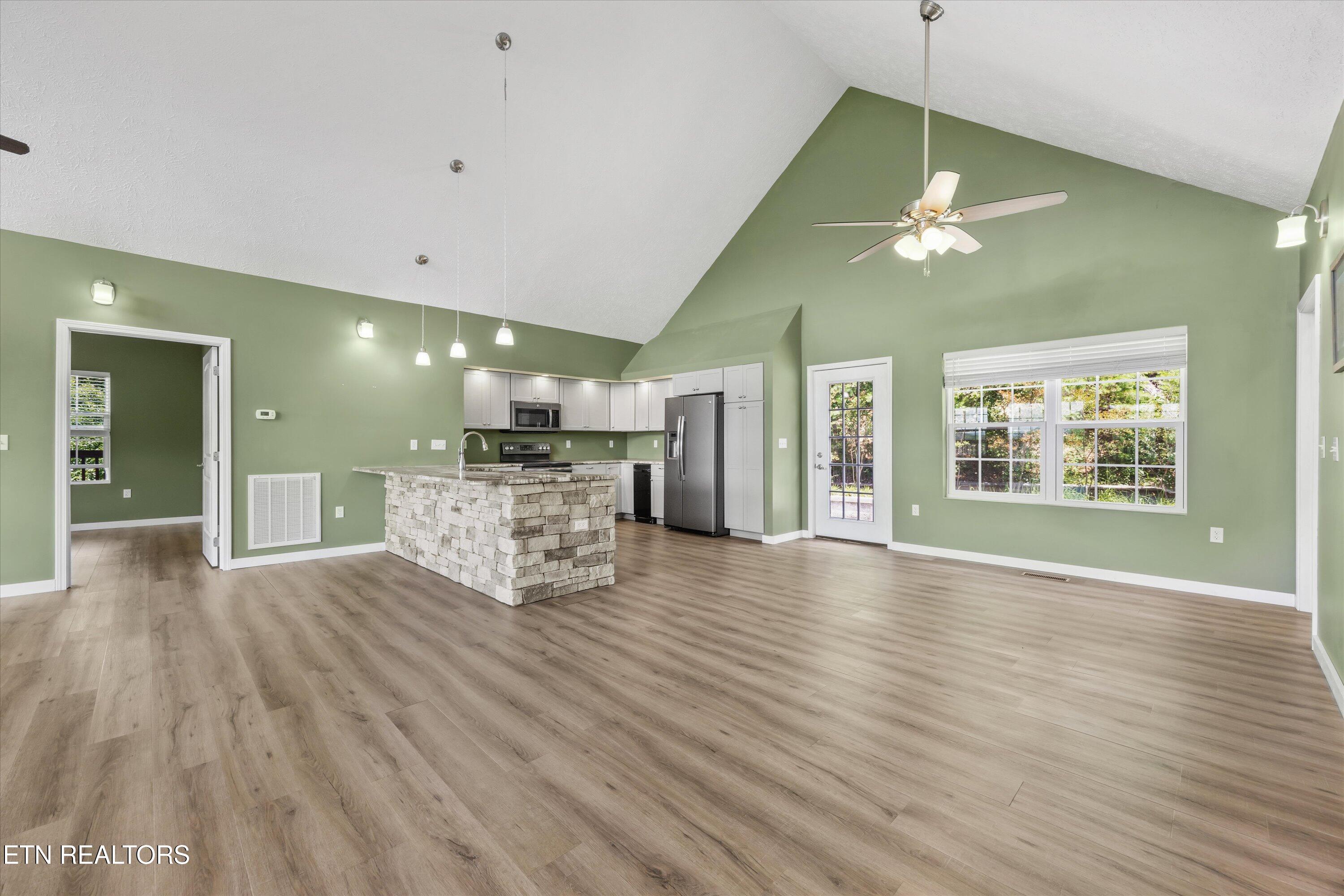 4868 Settlers View Lane