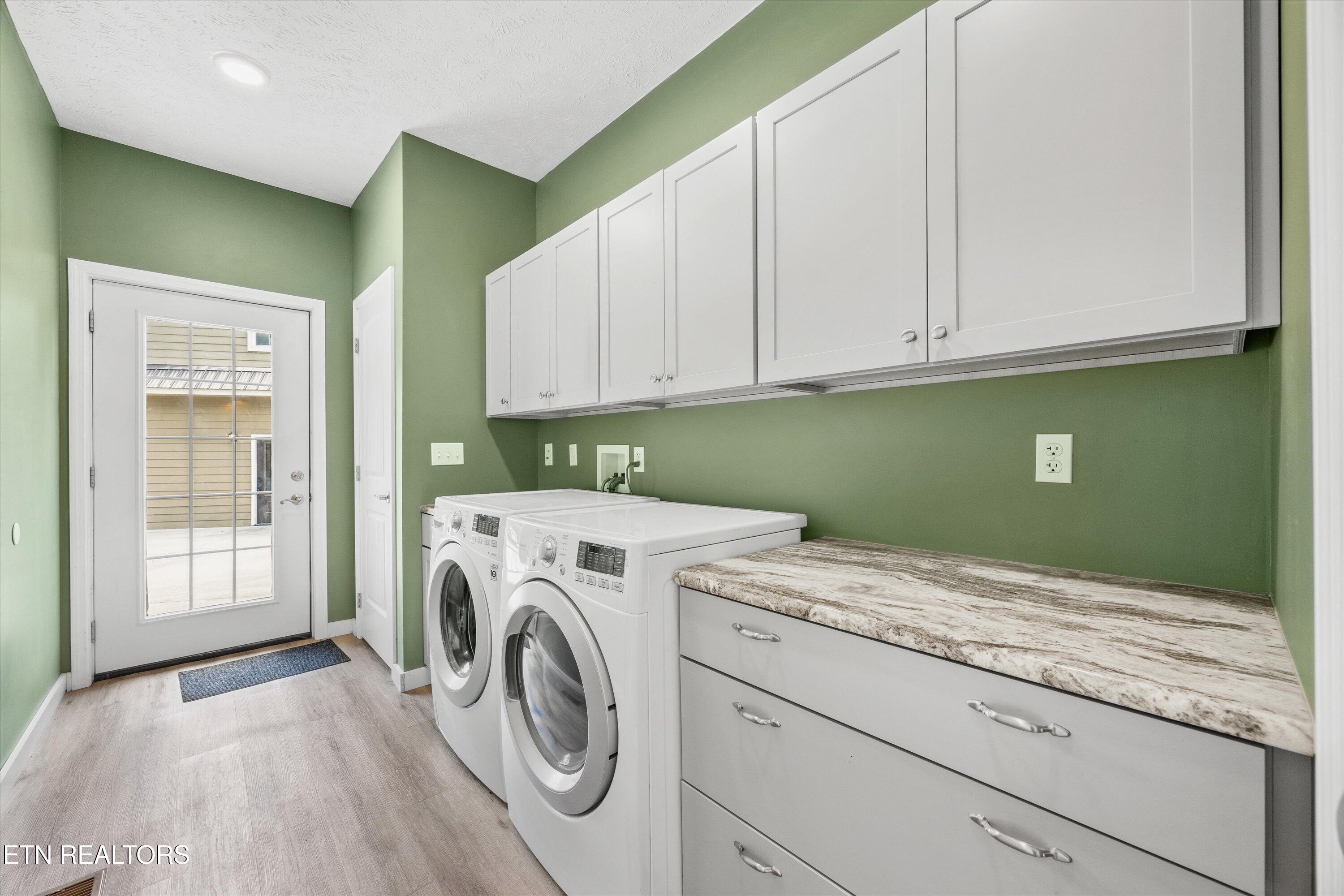 4868 Settlers View Lane