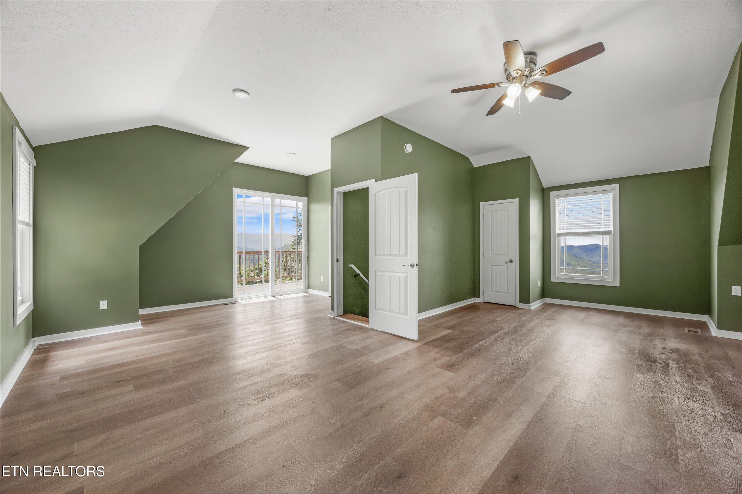 4868 Settlers View Lane