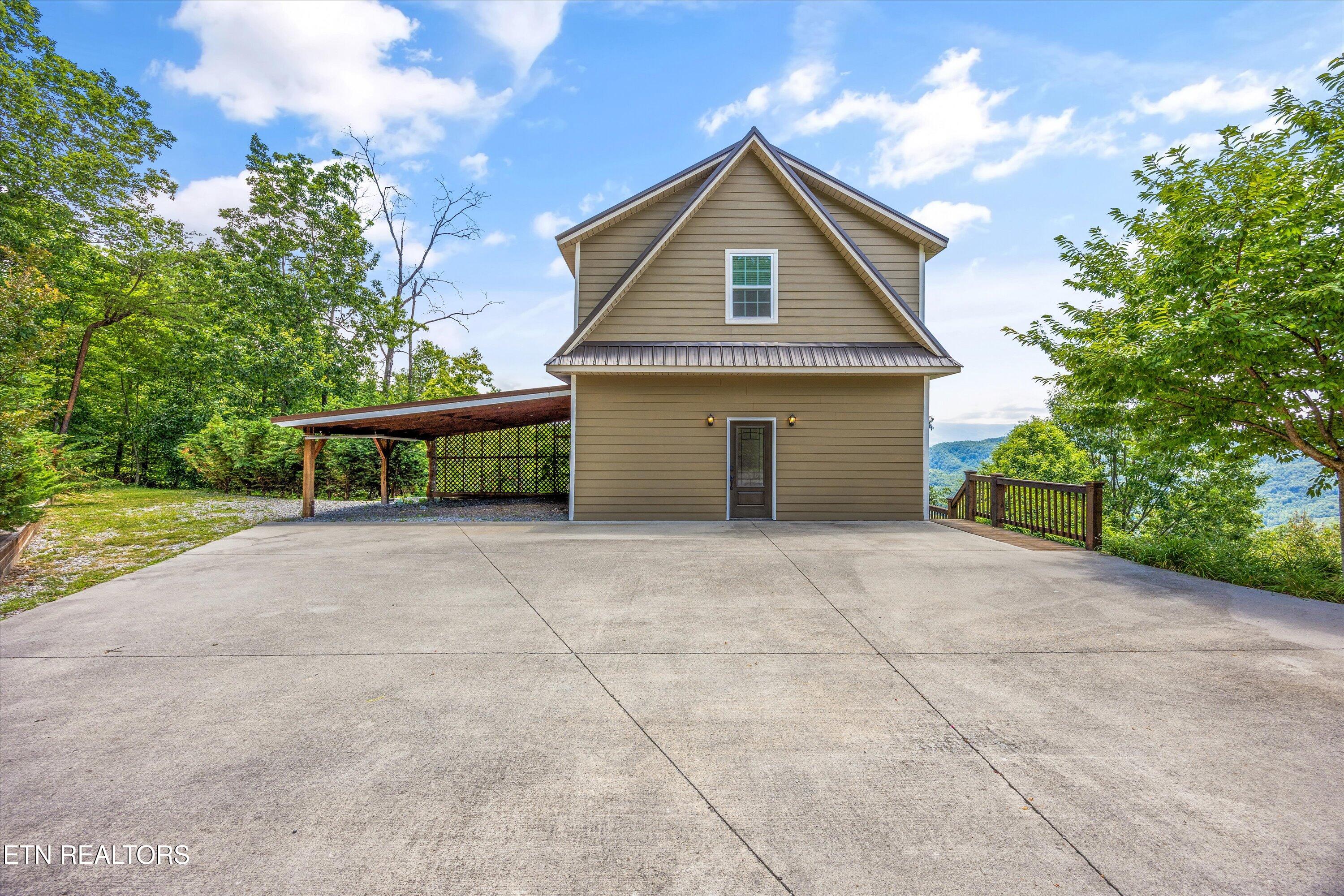 4868 Settlers View Lane