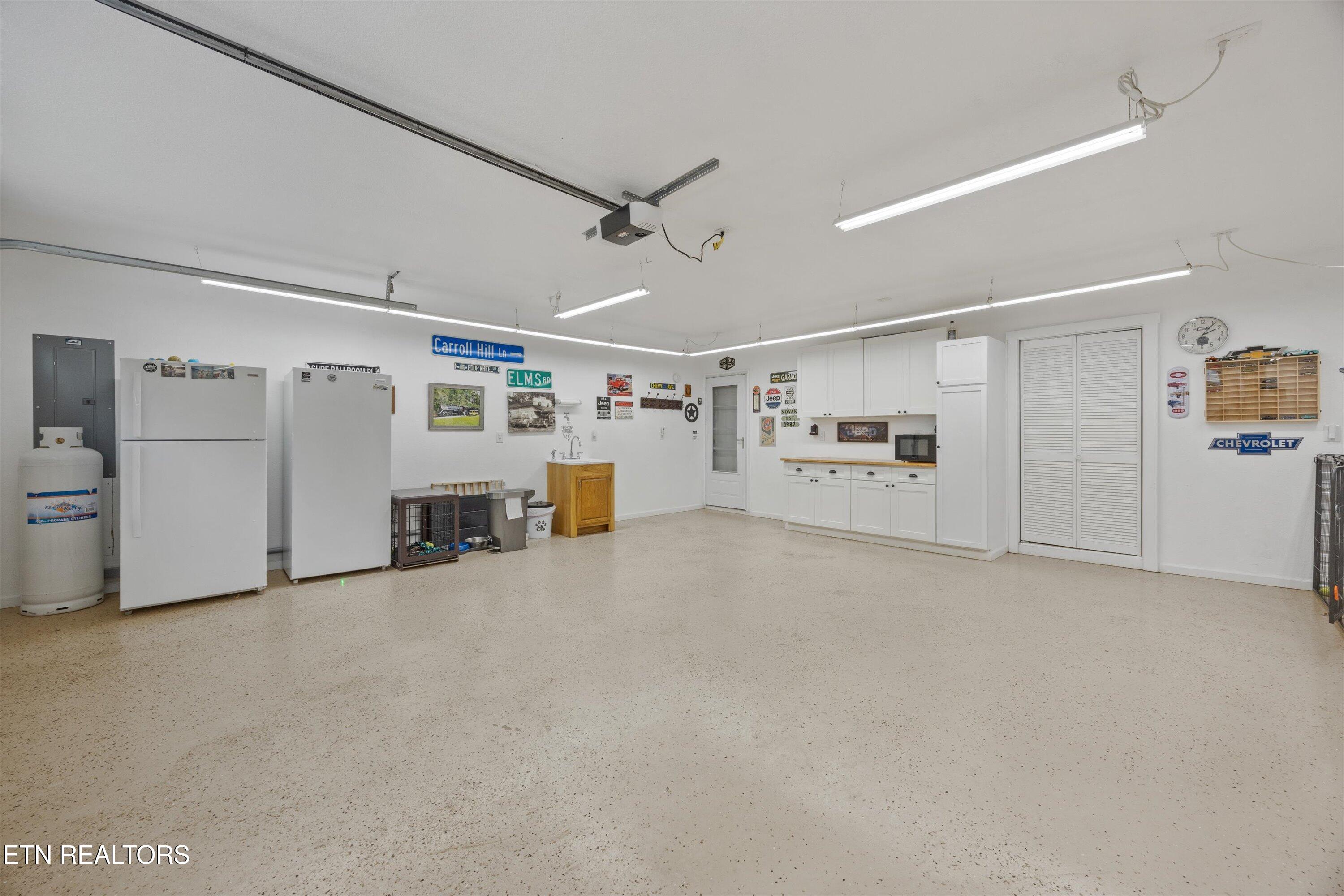 3033 Lazy River Lane