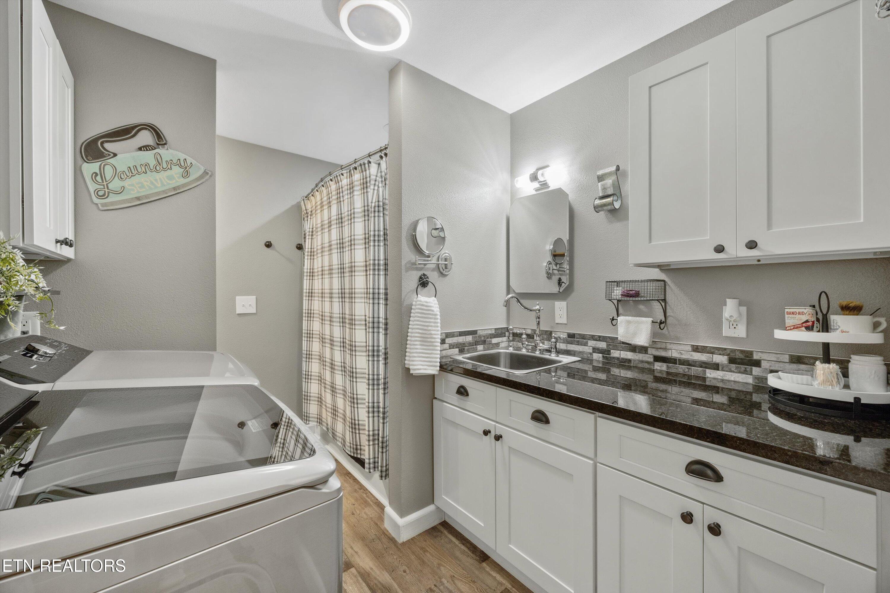 3033 Lazy River Lane