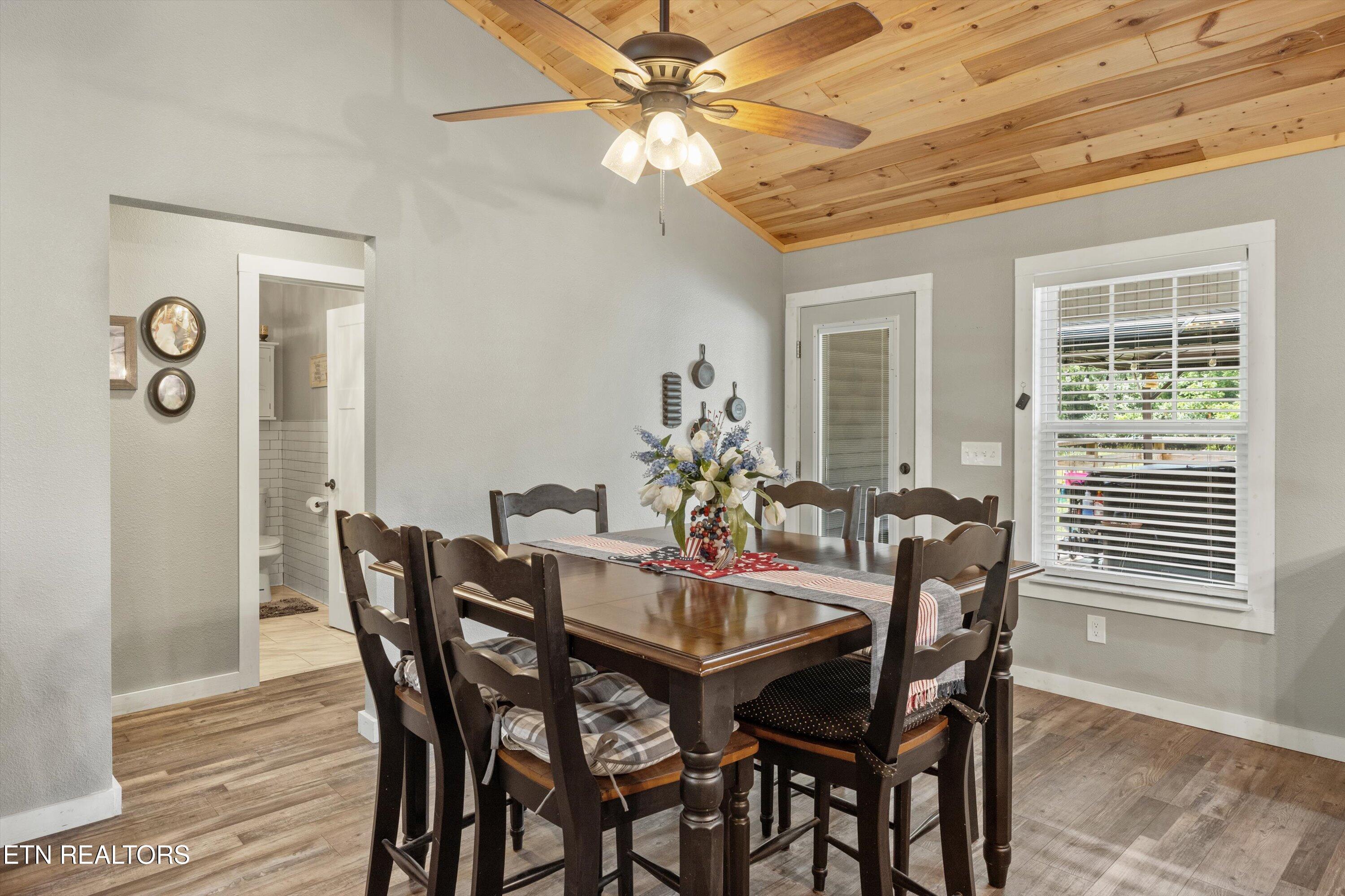 3033 Lazy River Lane