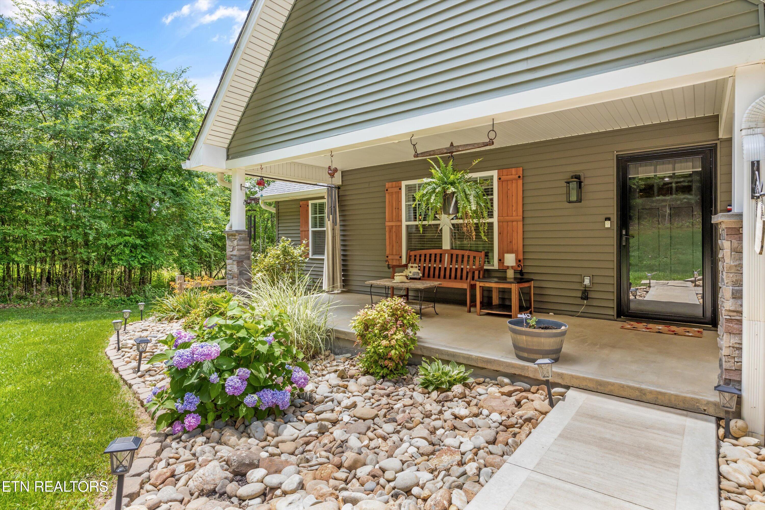 3033 Lazy River Lane