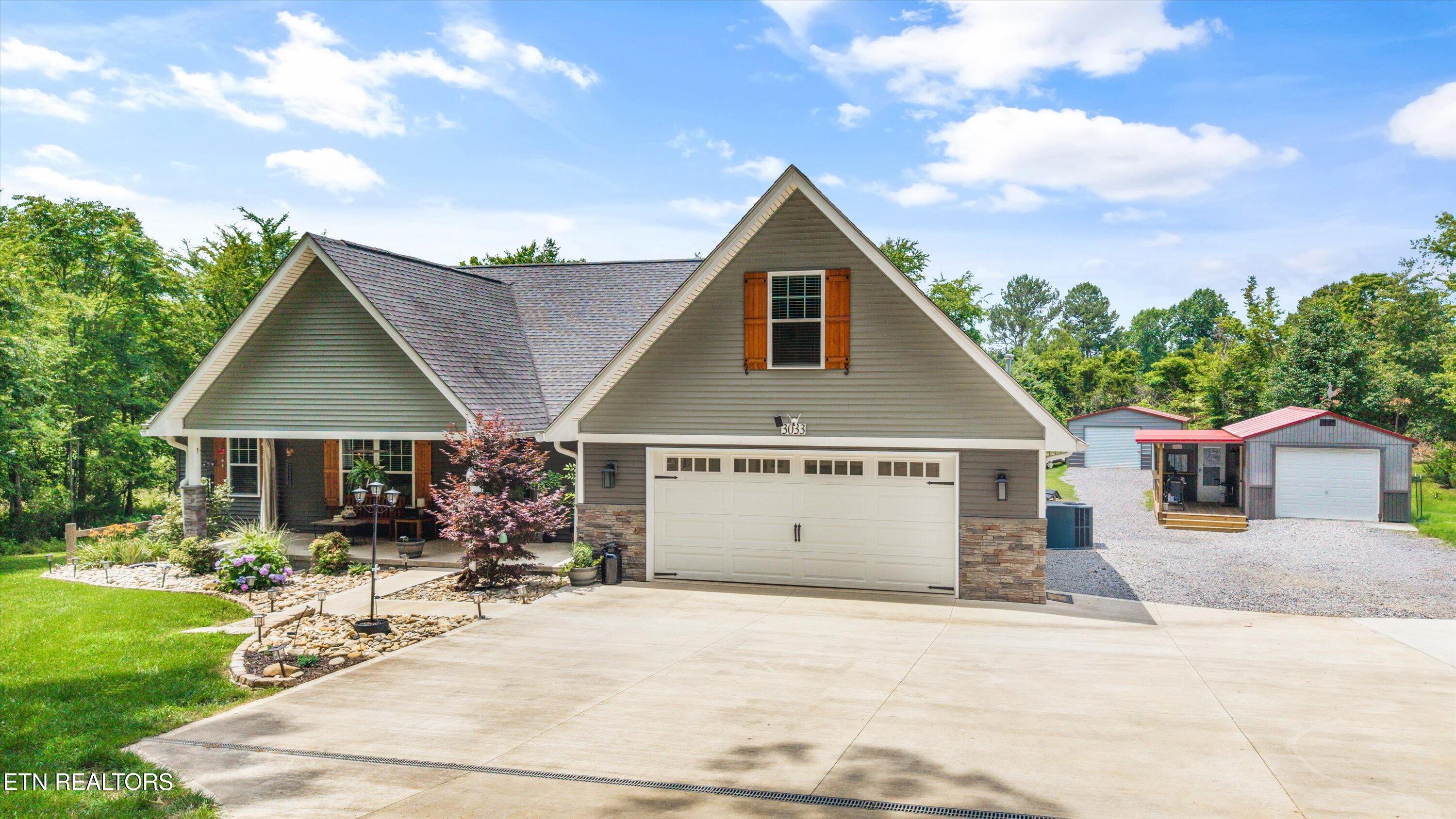 3033 Lazy River Lane