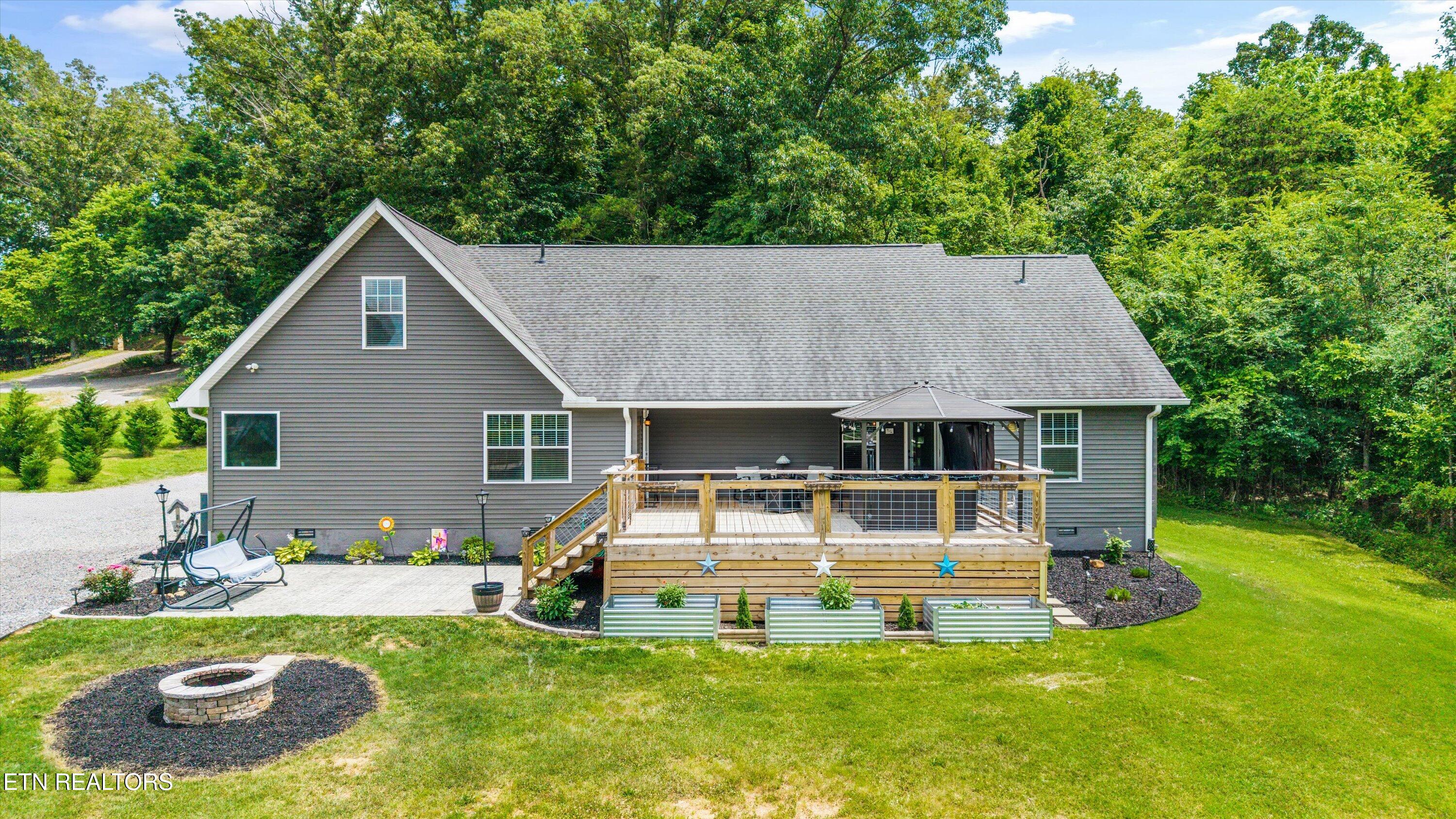 3033 Lazy River Lane