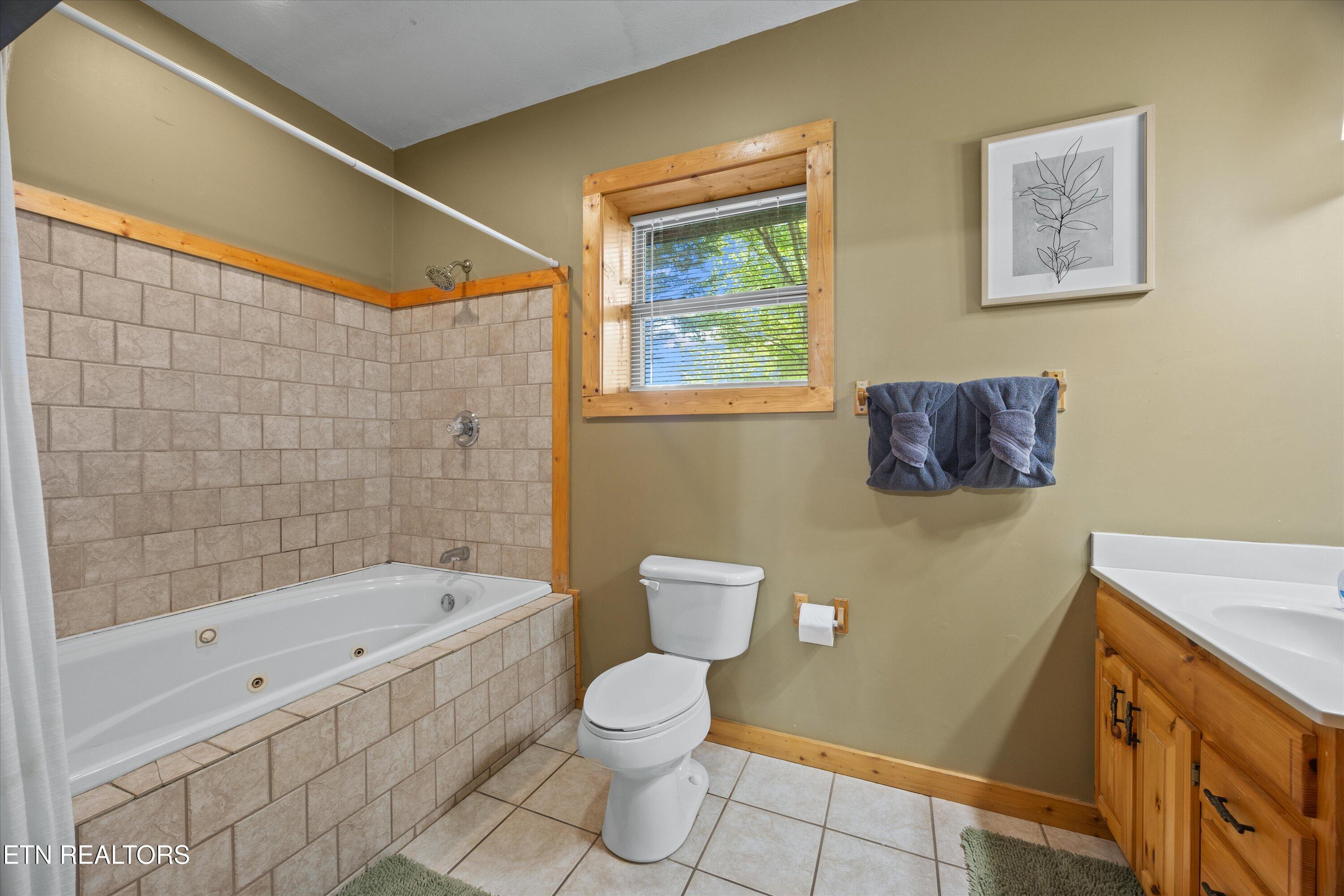 4179 Chamberlain Lane