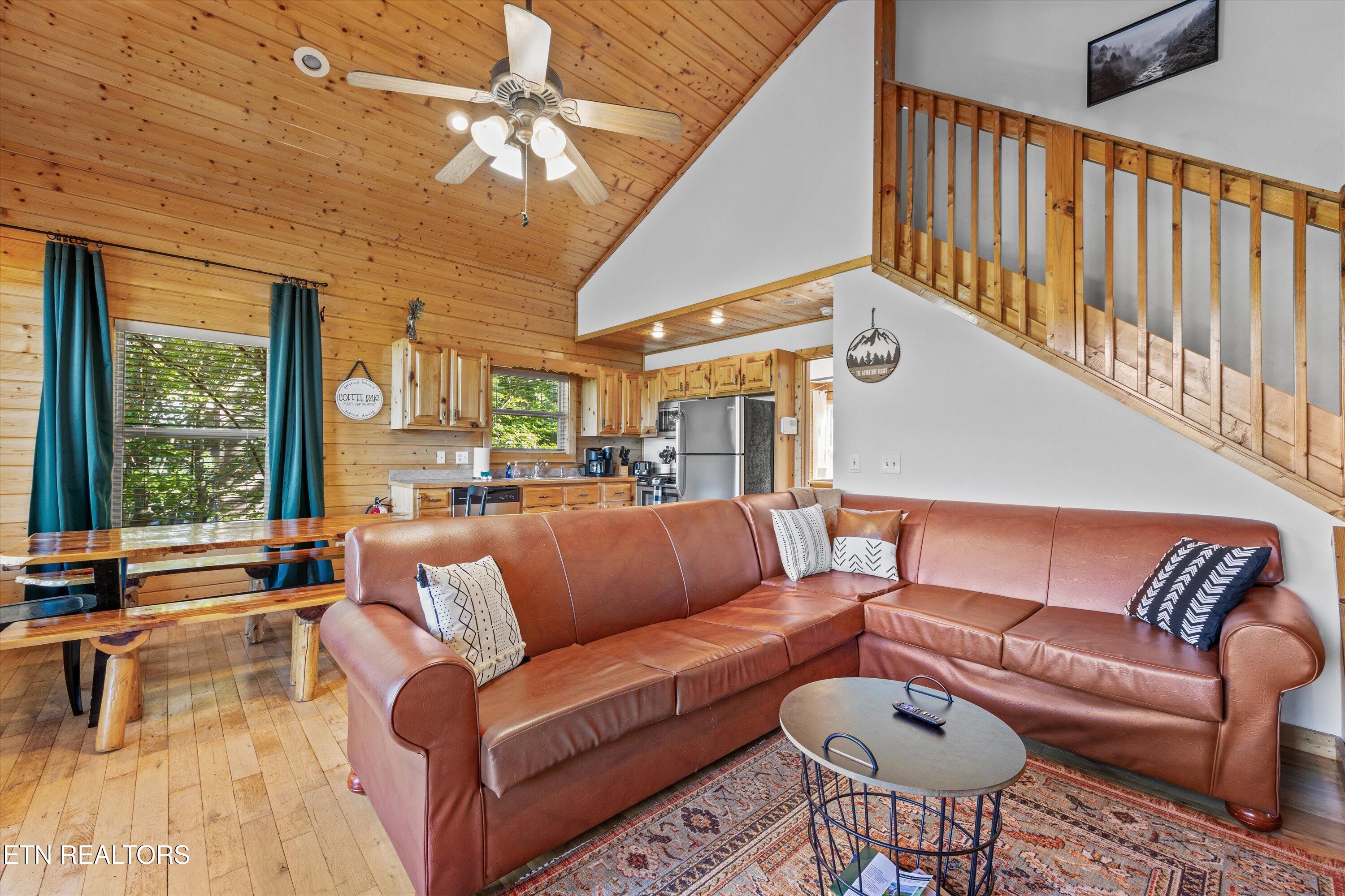 4179 Chamberlain Lane