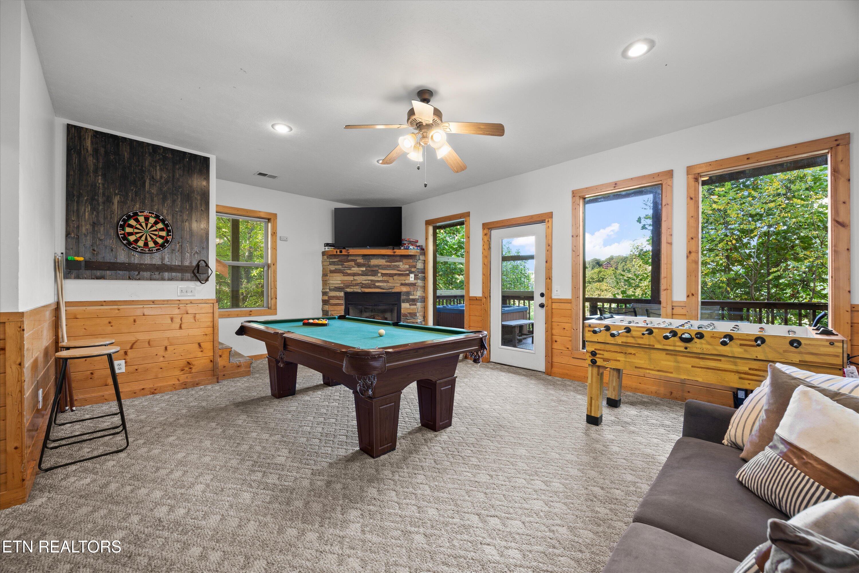 4179 Chamberlain Lane