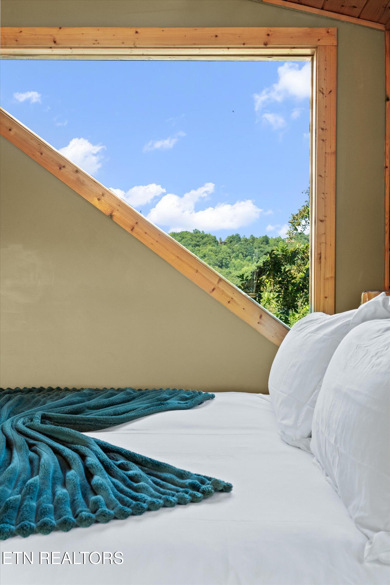 4179 Chamberlain Lane