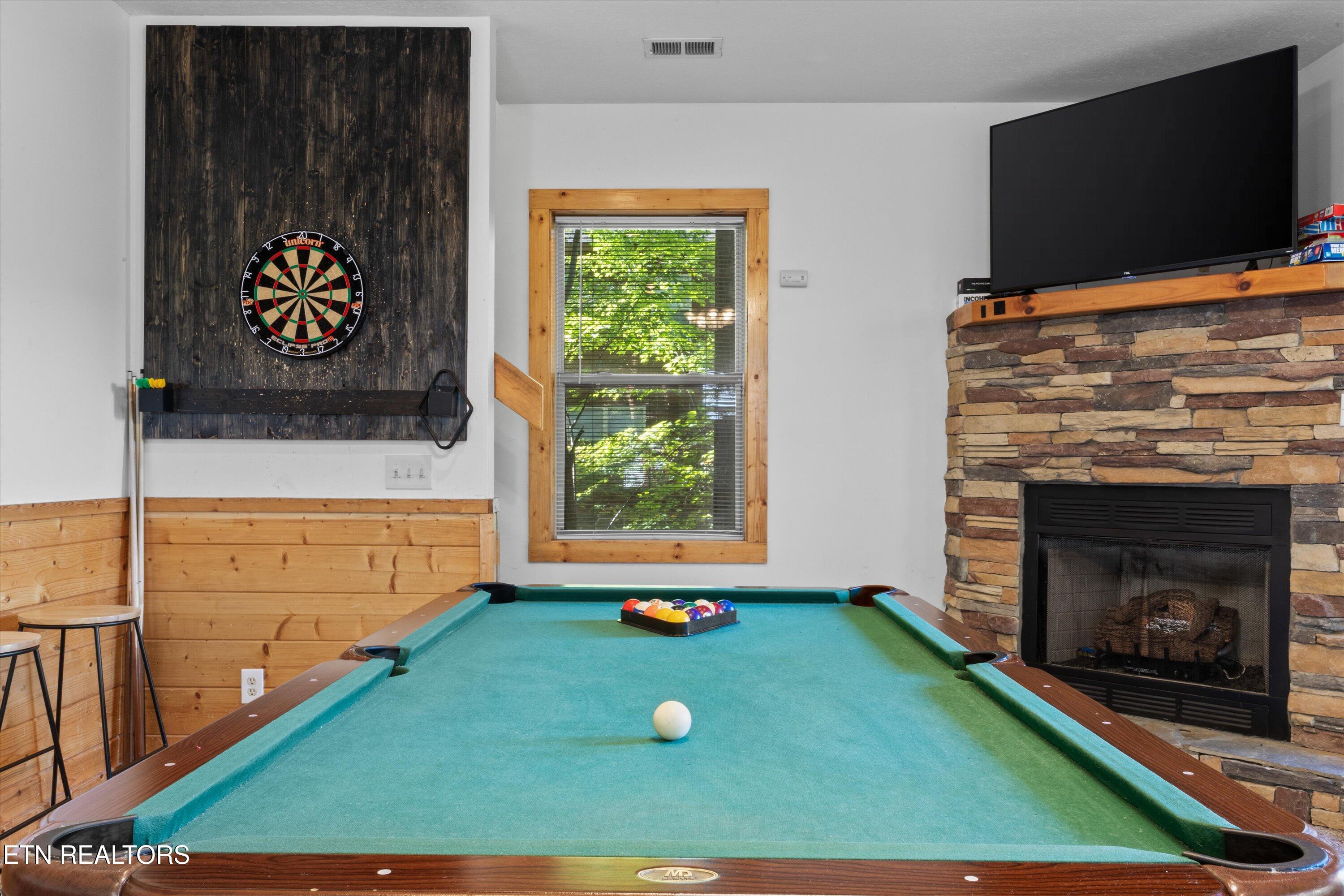 4179 Chamberlain Lane