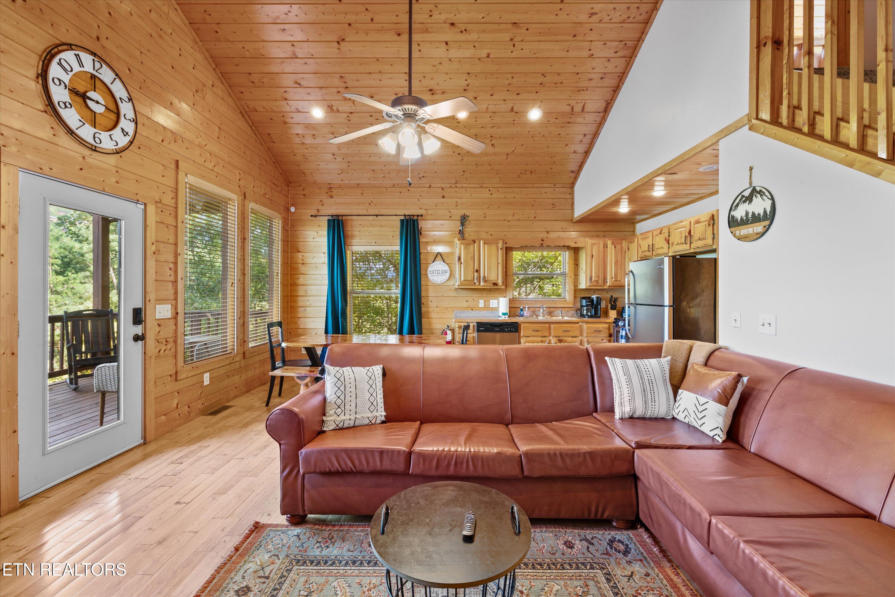 4179 Chamberlain Lane