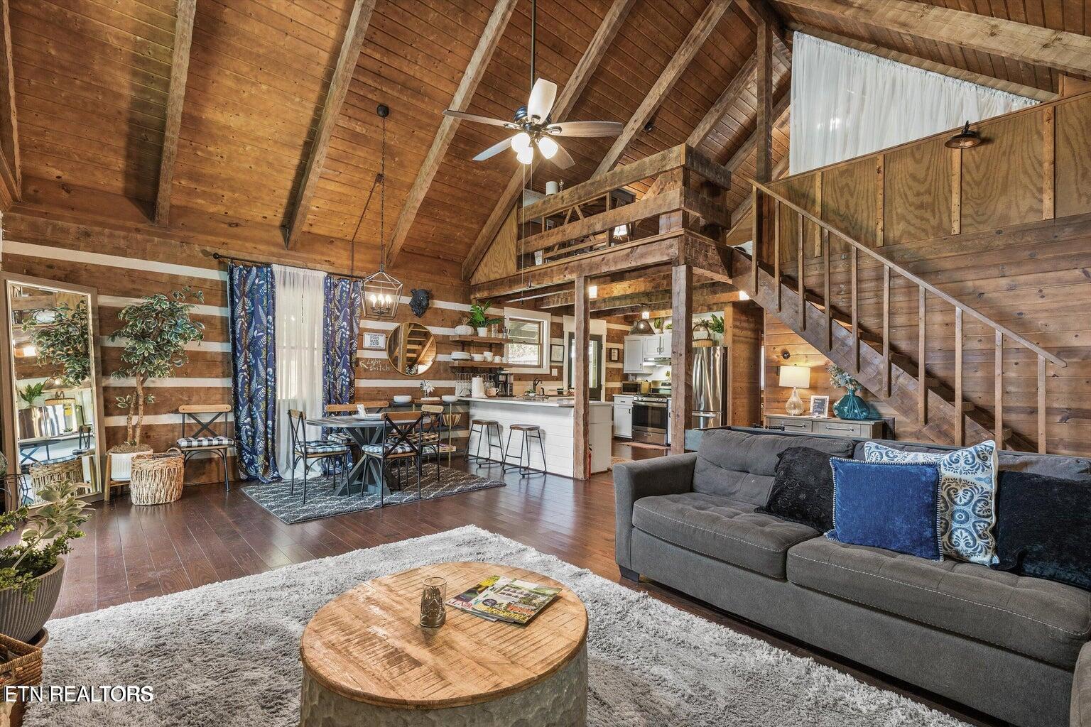 4065 Hickory Hollow Way