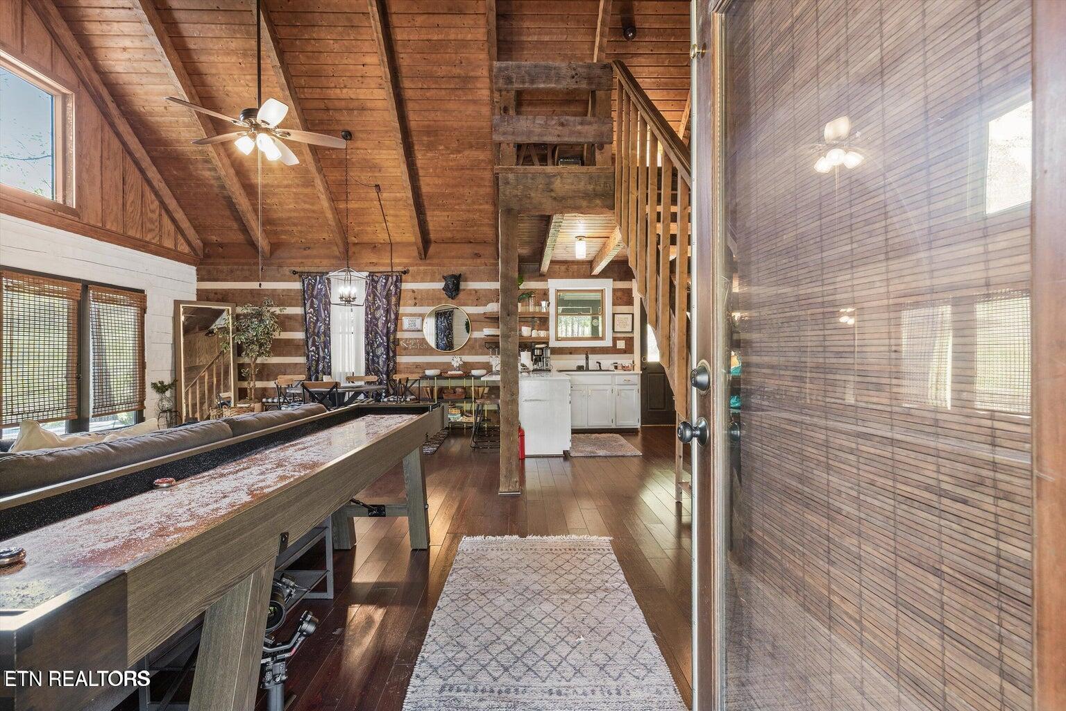 4065 Hickory Hollow Way