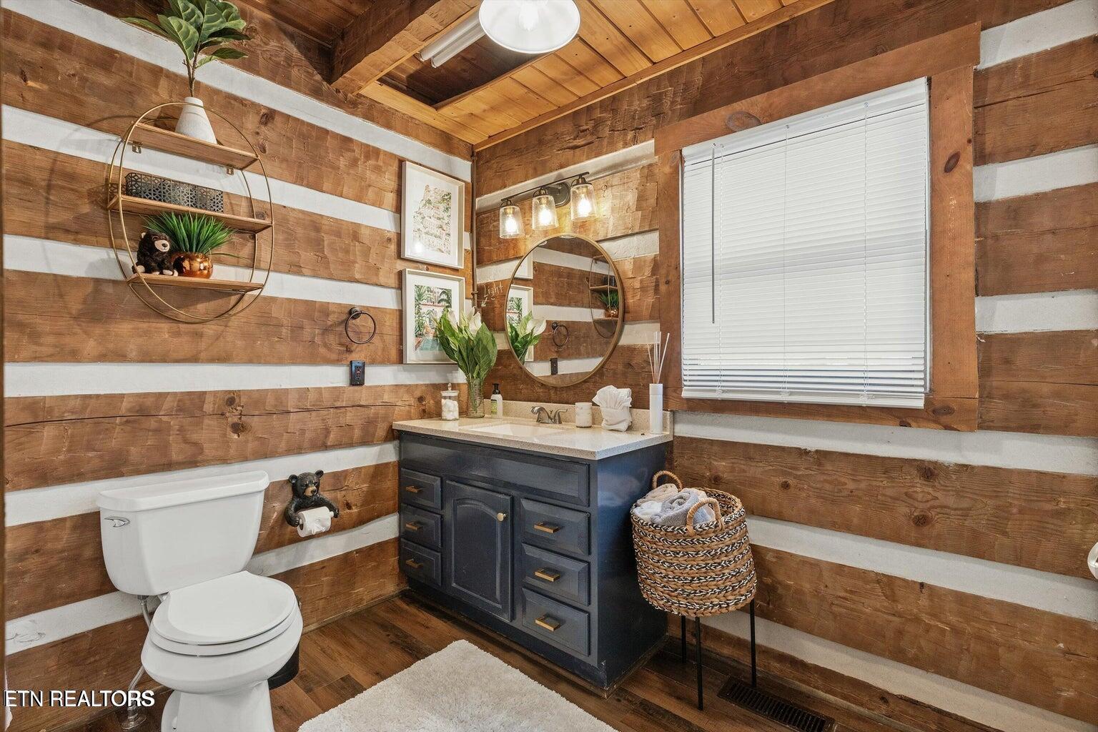 4065 Hickory Hollow Way