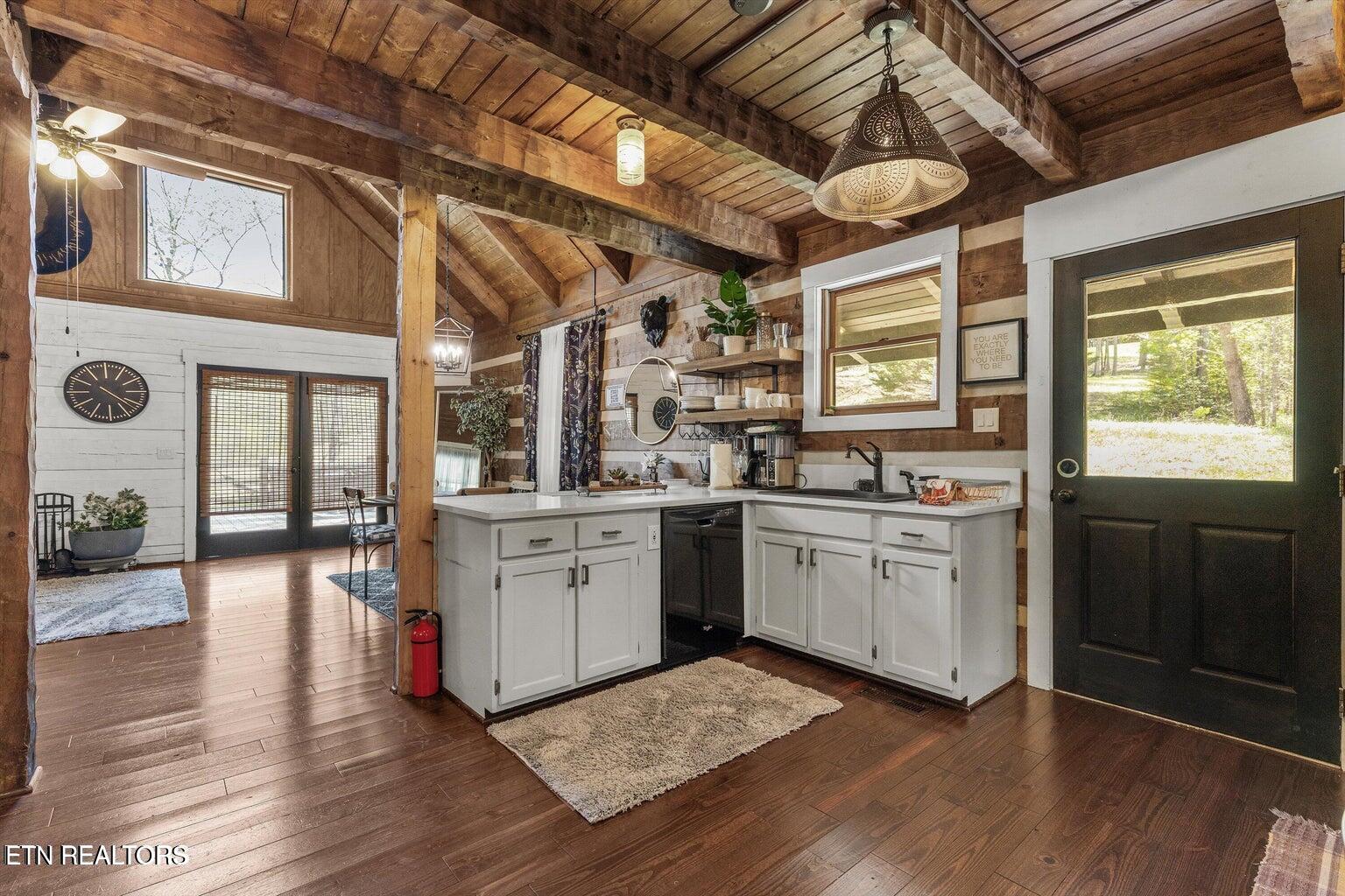 4065 Hickory Hollow Way