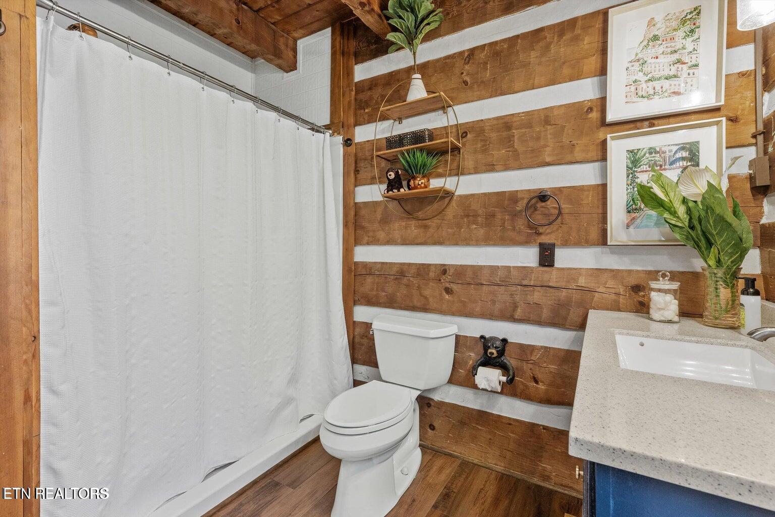 4065 Hickory Hollow Way