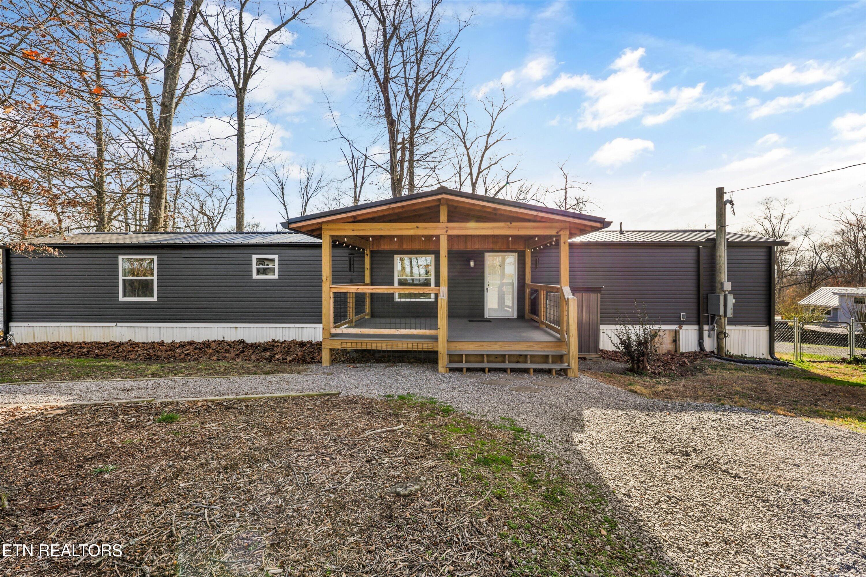 1729 Walnut Hill Lane