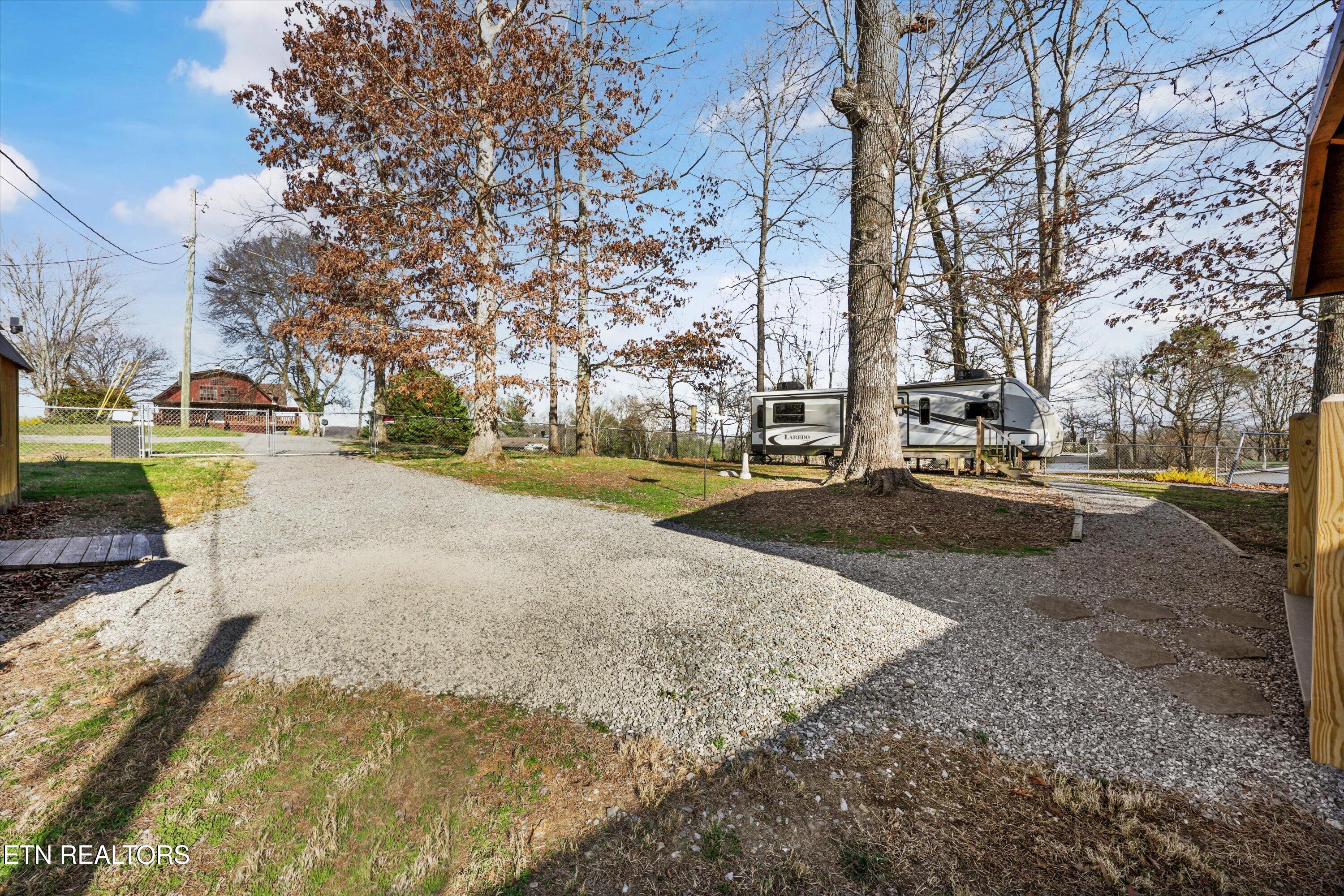 1729 Walnut Hill Lane