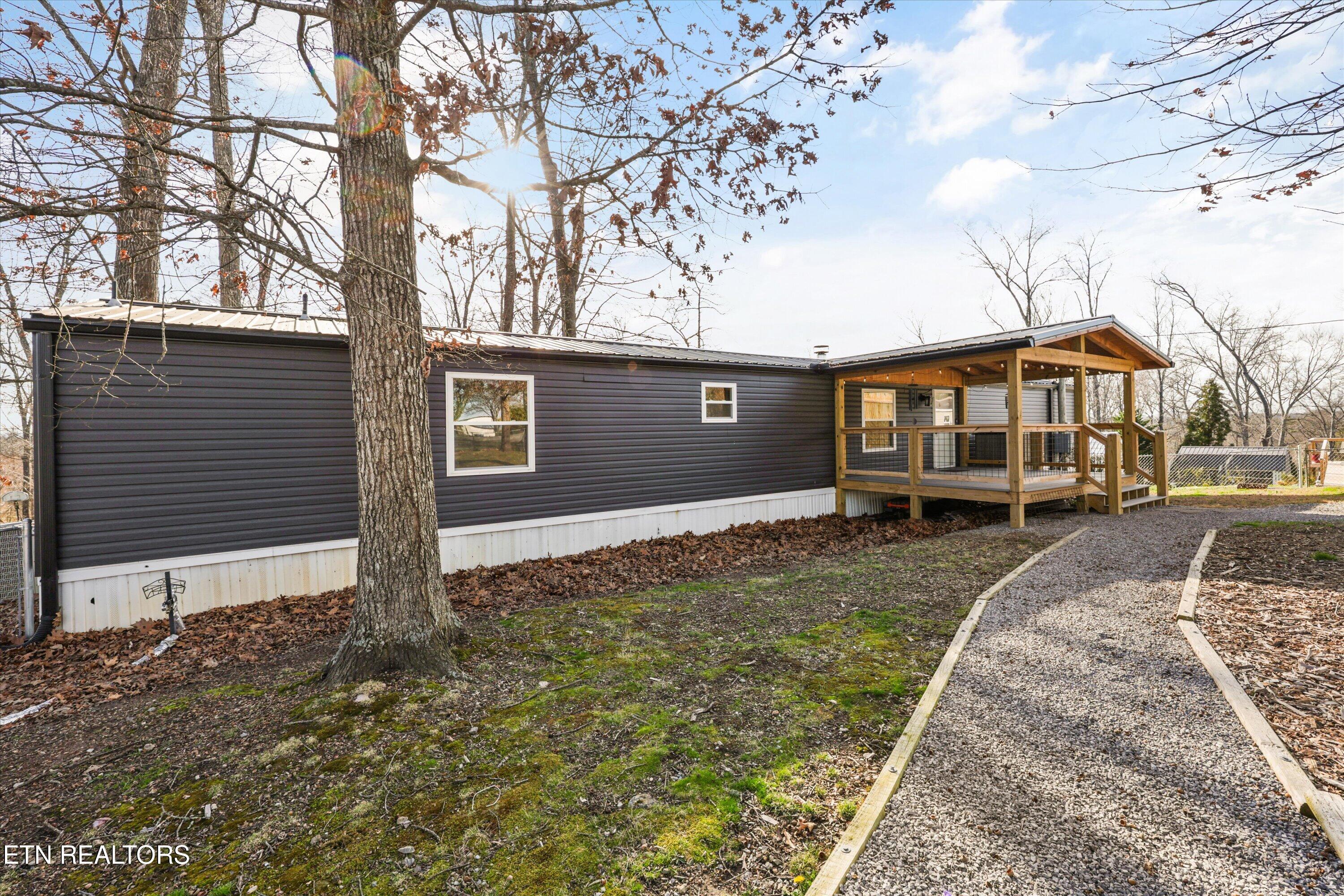 1729 Walnut Hill Lane