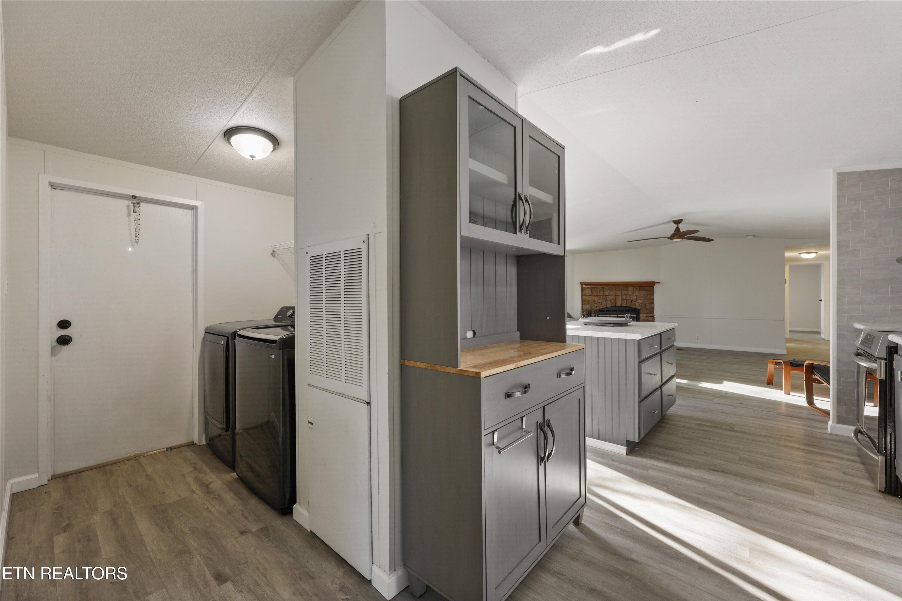 1729 Walnut Hill Lane