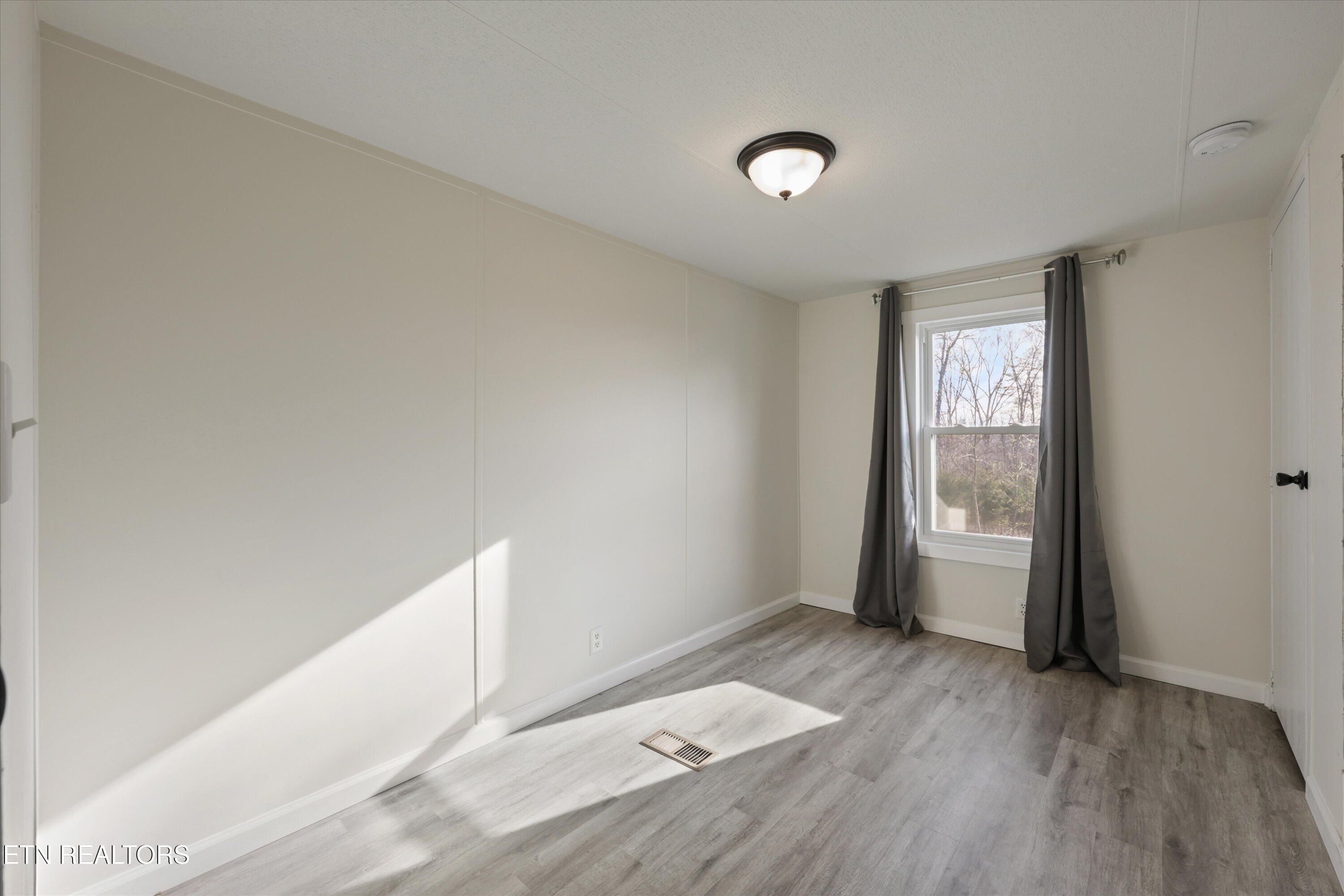 1729 Walnut Hill Lane