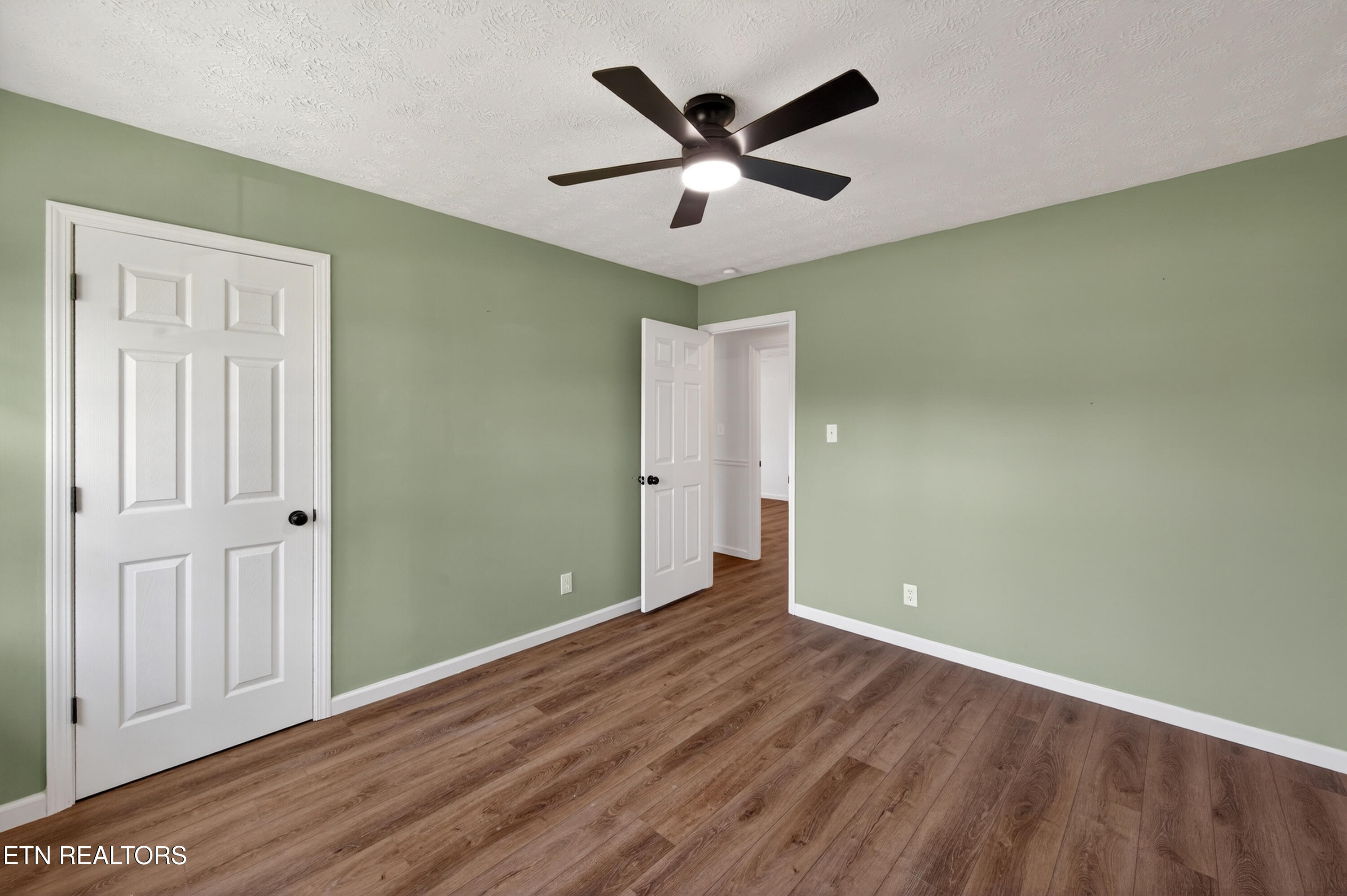 1205 Hoss Rd