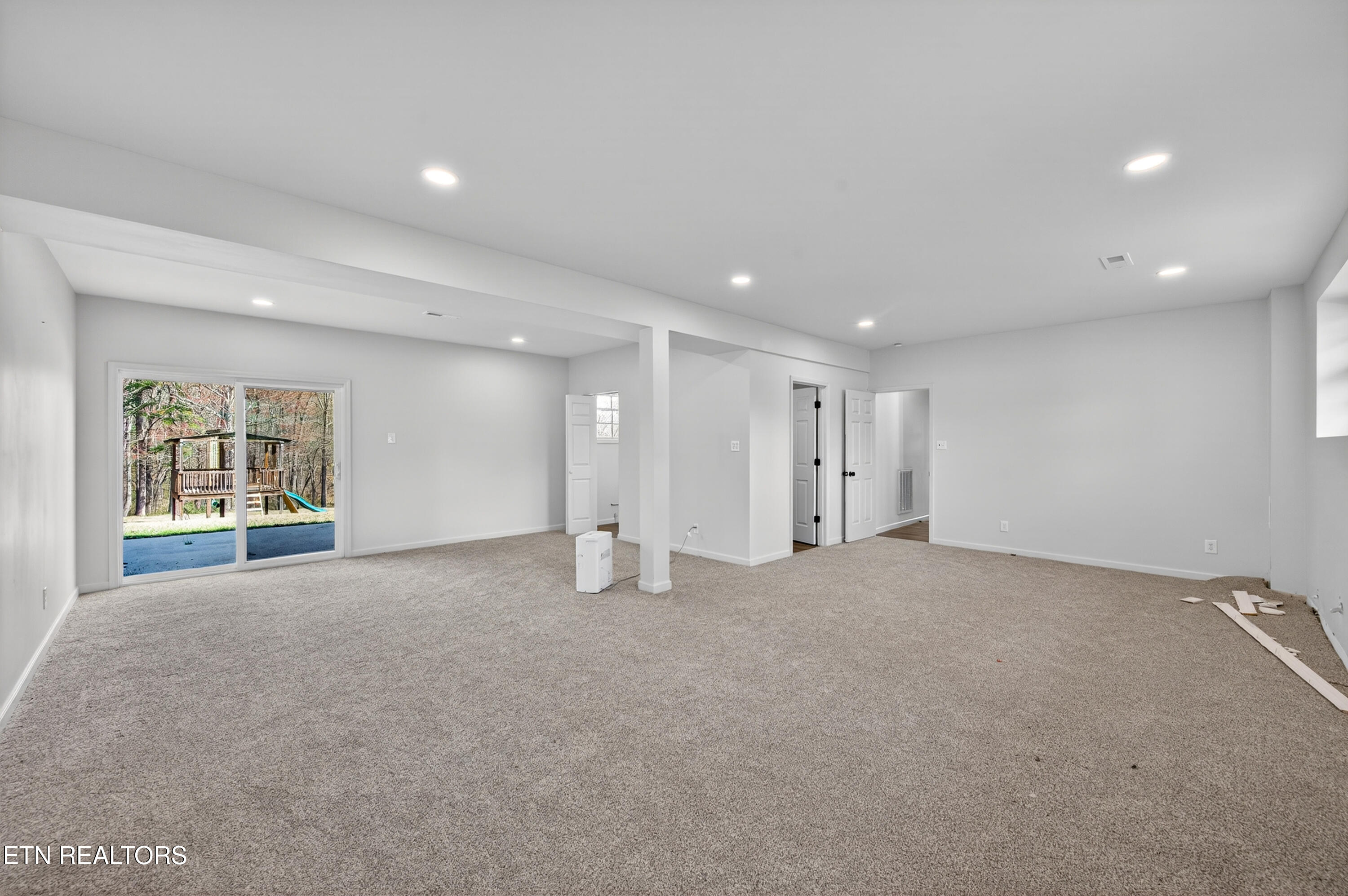 1205 Hoss Rd