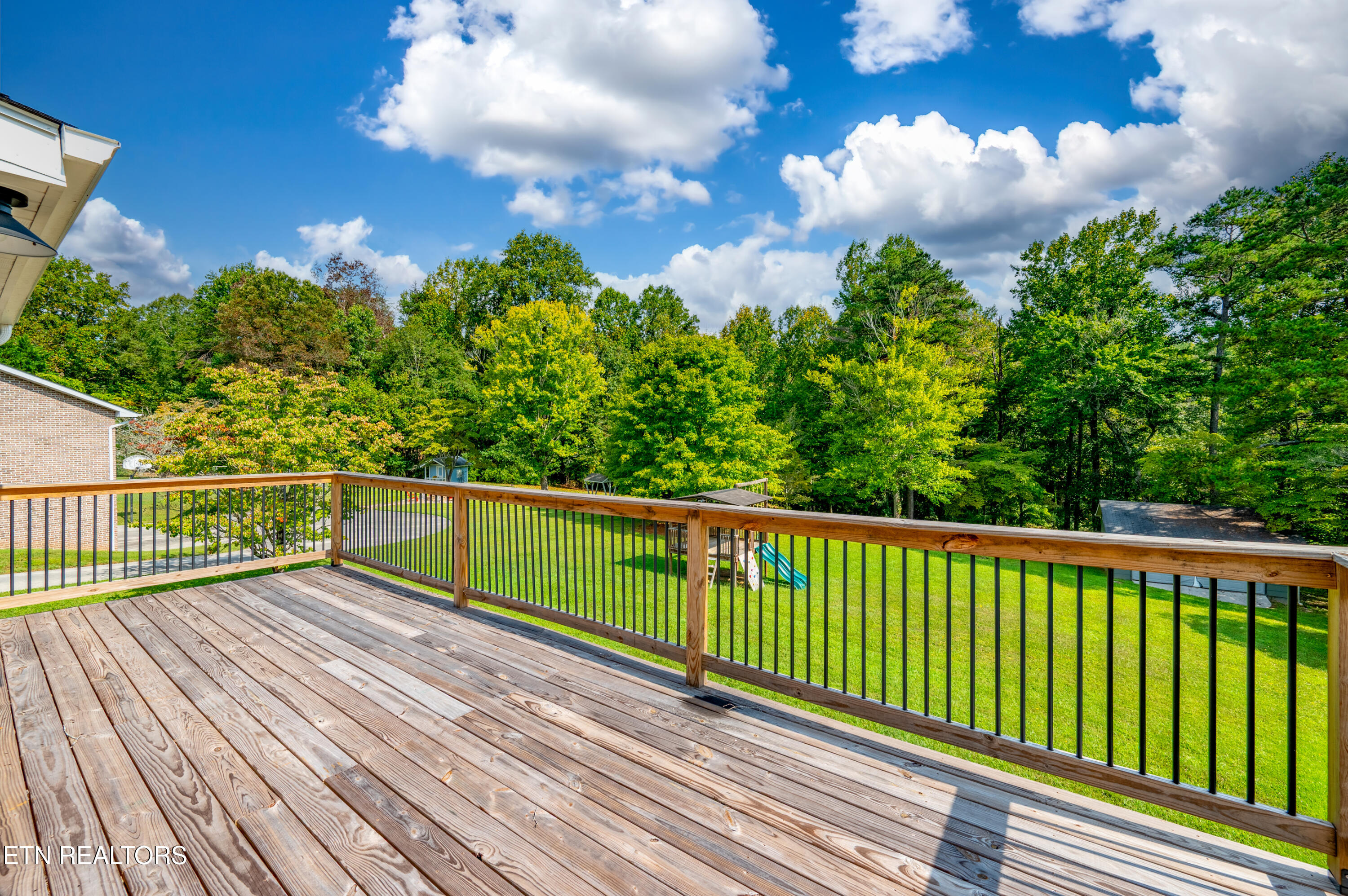 1205 Hoss Rd