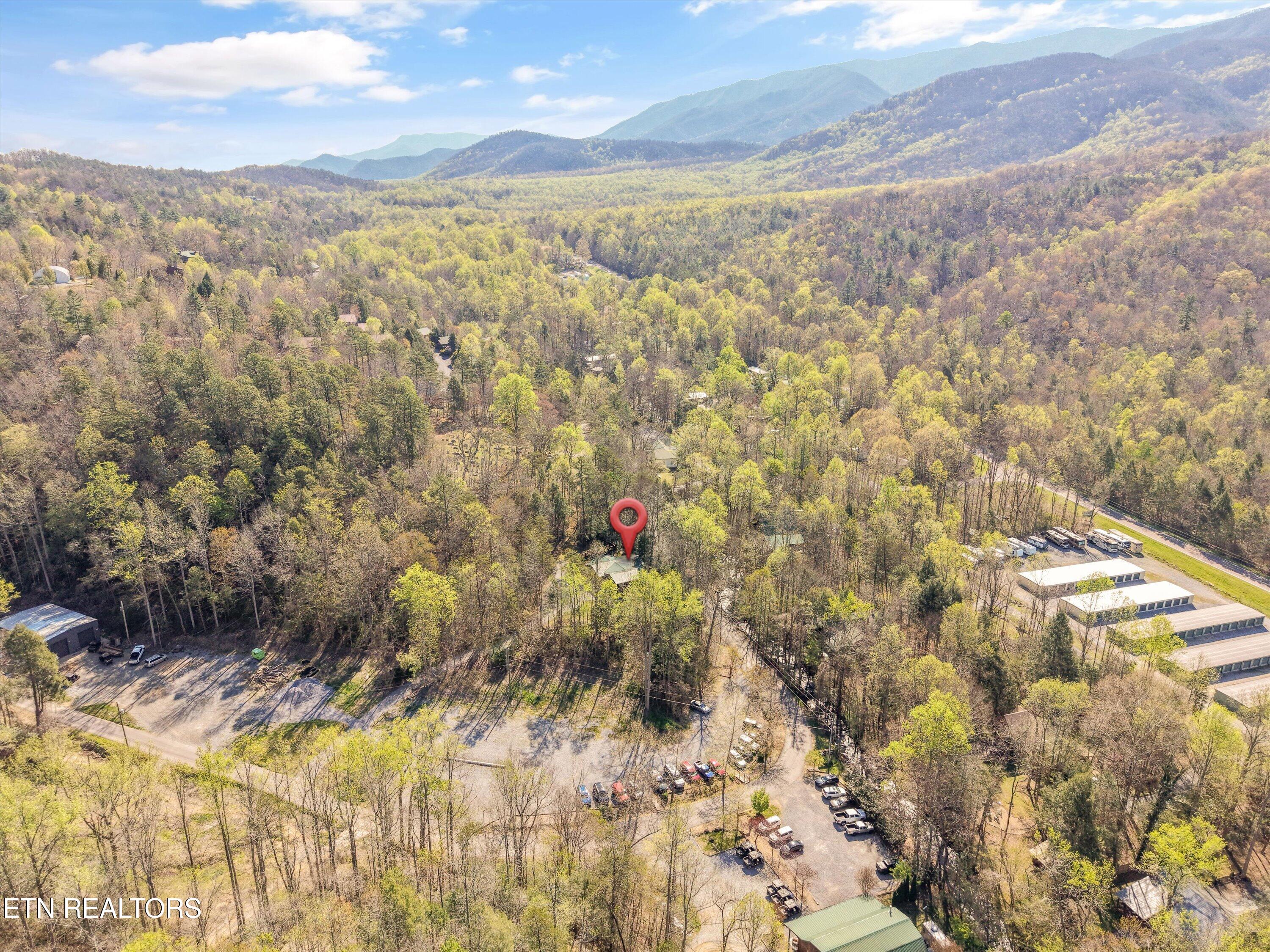 130 Branam Hollow Rd
