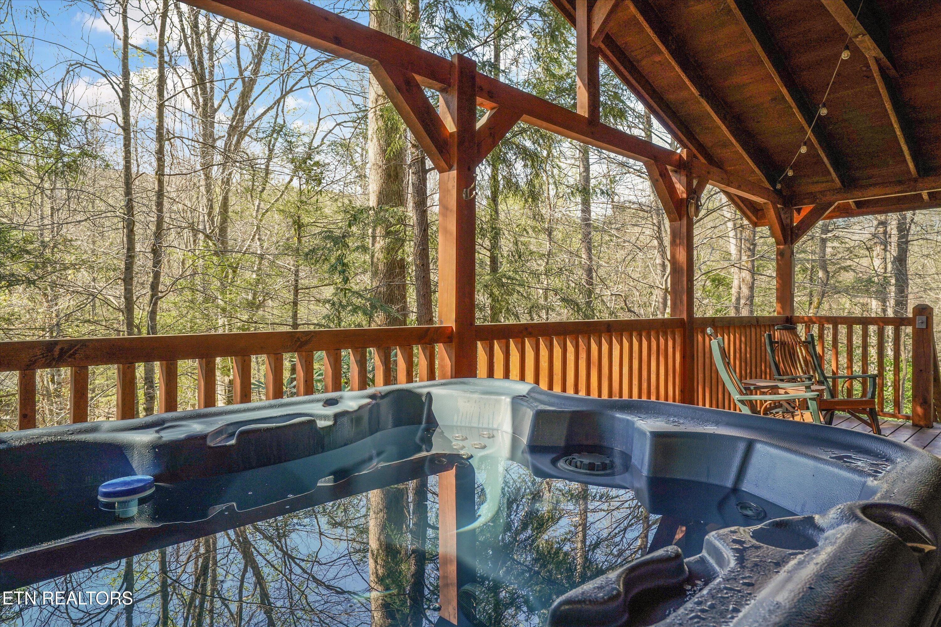 130 Branam Hollow Rd