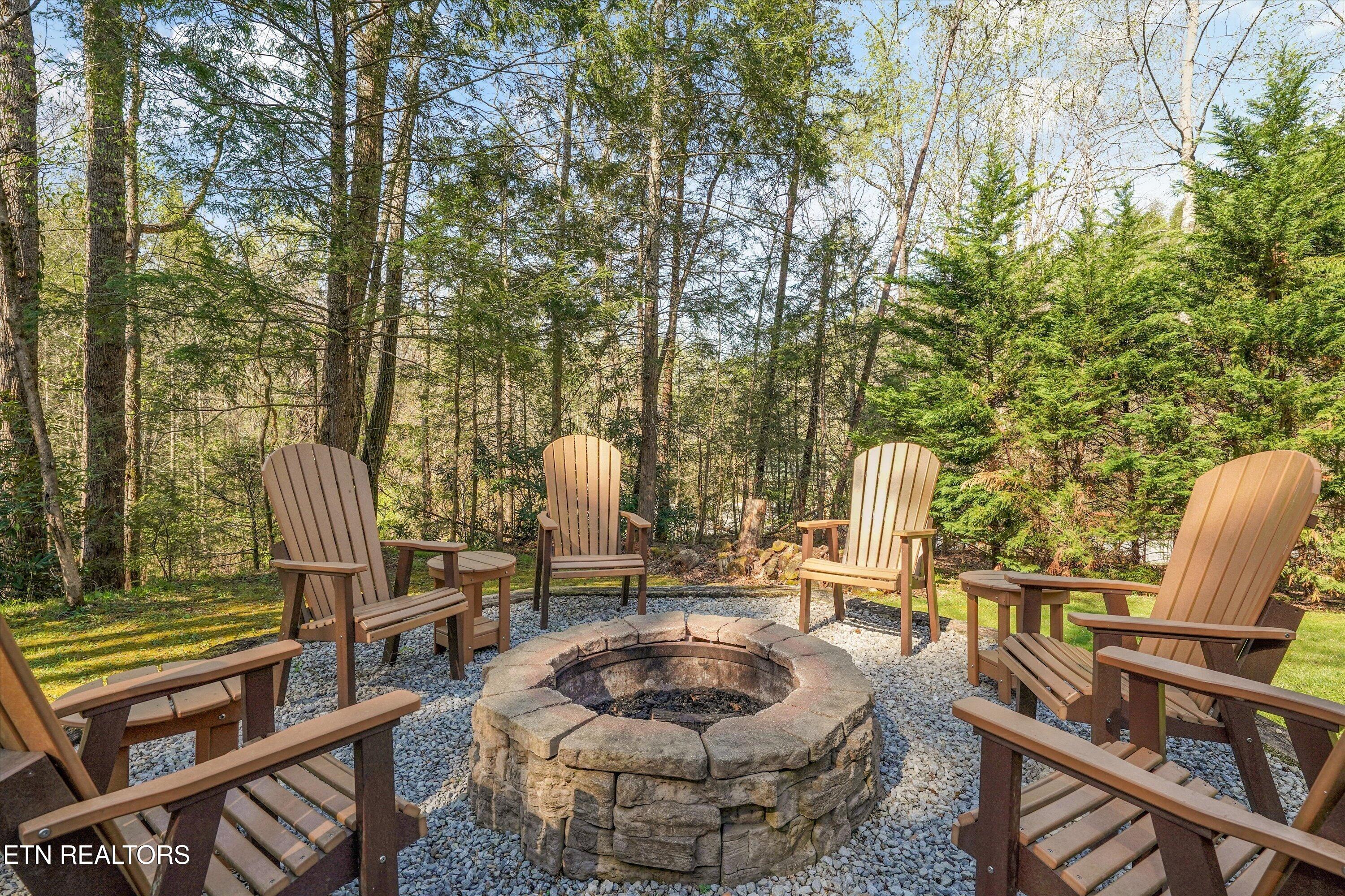 130 Branam Hollow Rd