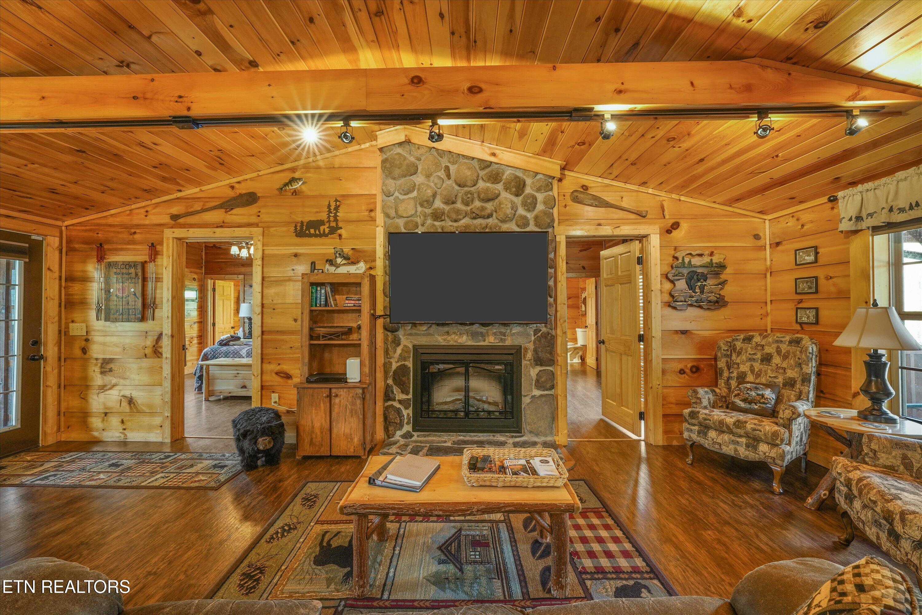 130 Branam Hollow Rd