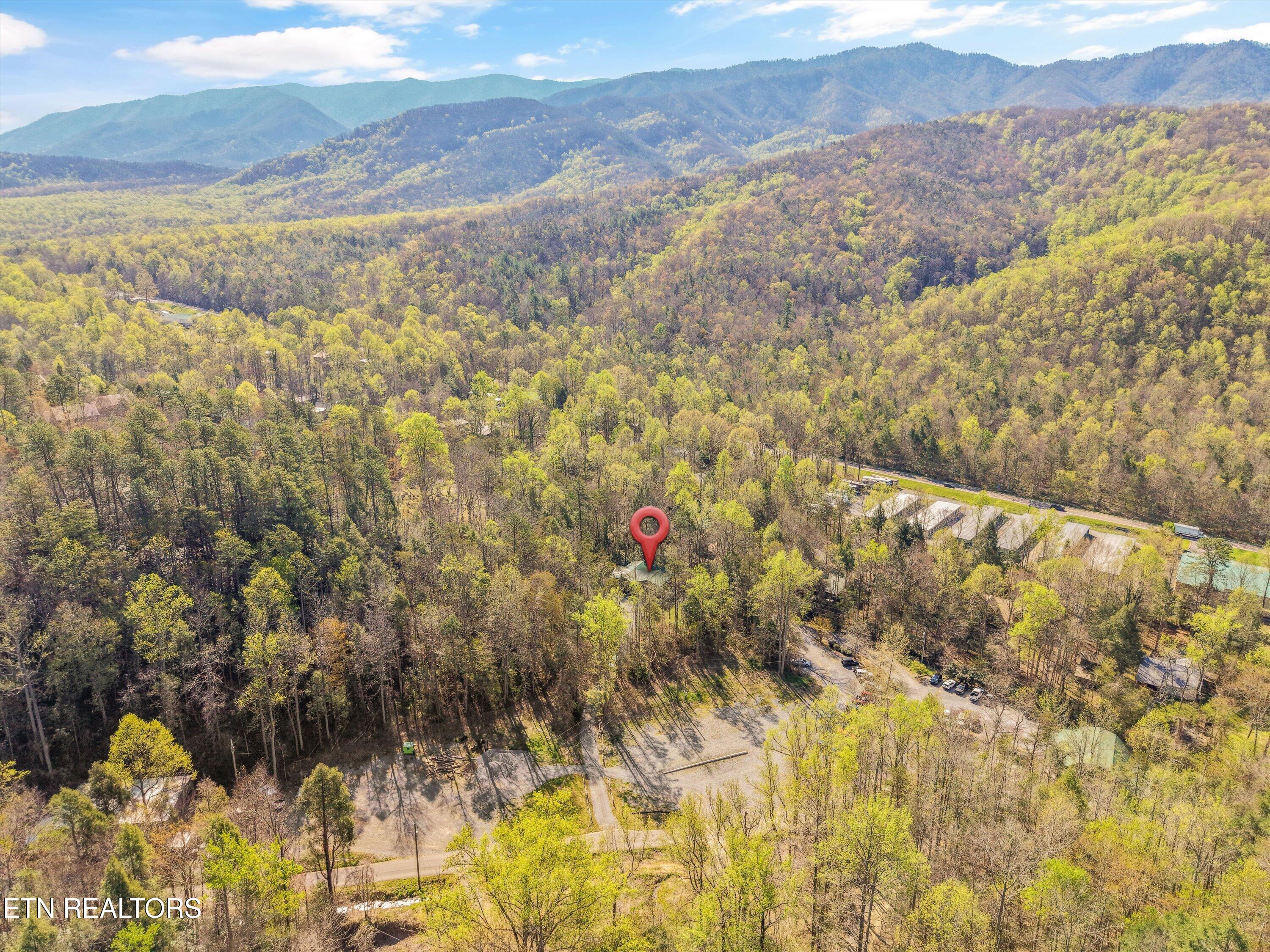 130 Branam Hollow Rd